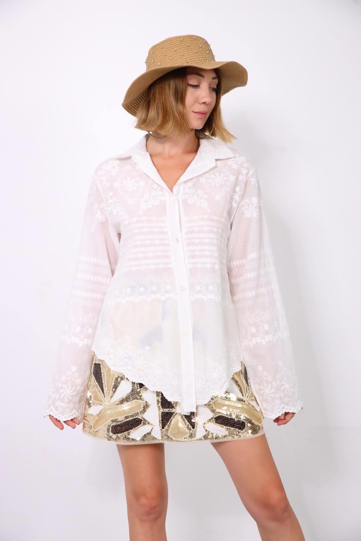 Beyaz Güpürlü Çiçek İşlemeli Gömlek - Şaman Butik Beyaz Güpürlü Çiçek İşlemeli Gömlek