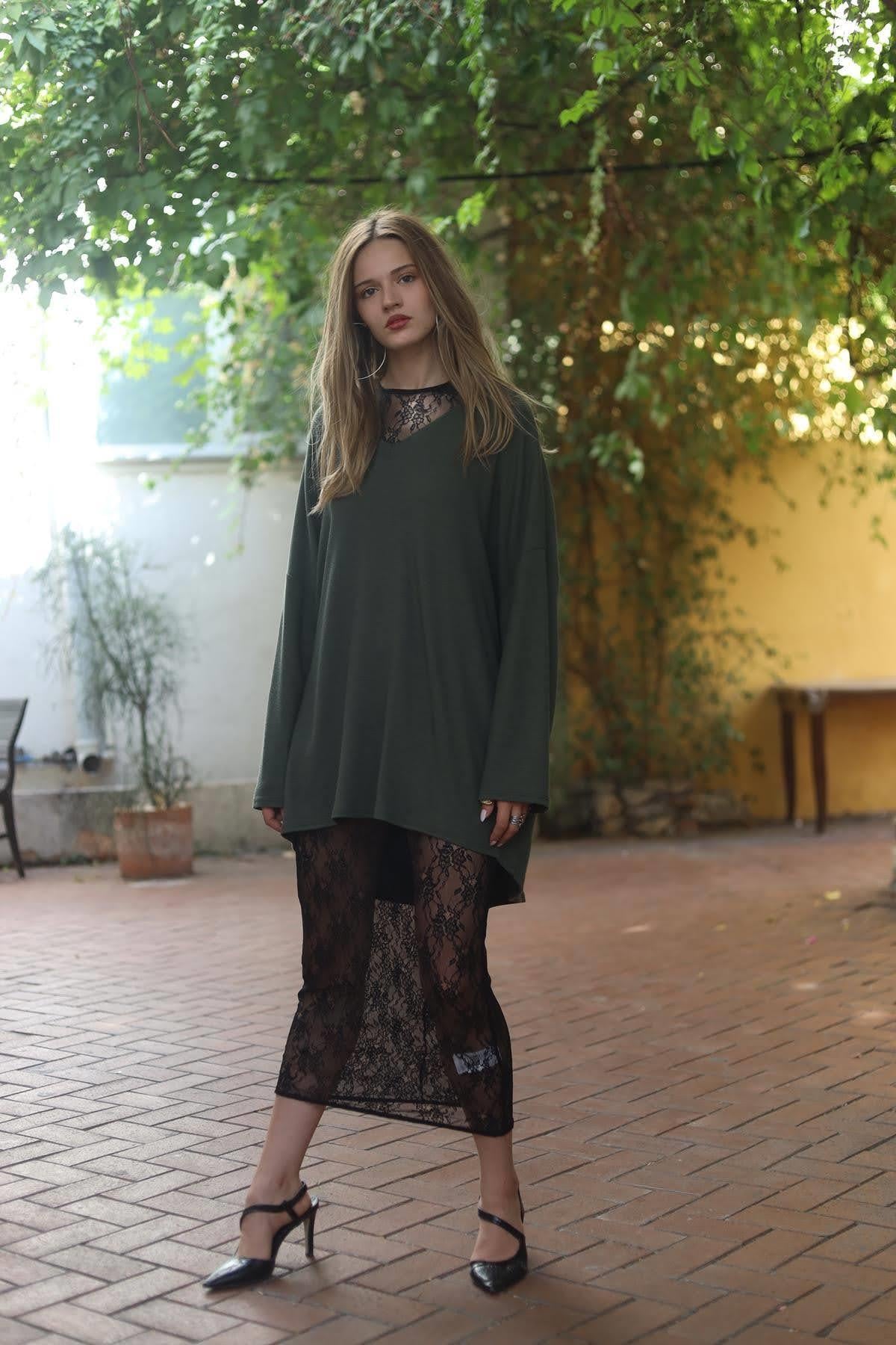 Haki V Yaka Kolları Apoletli Yumuşak Doku Tunik