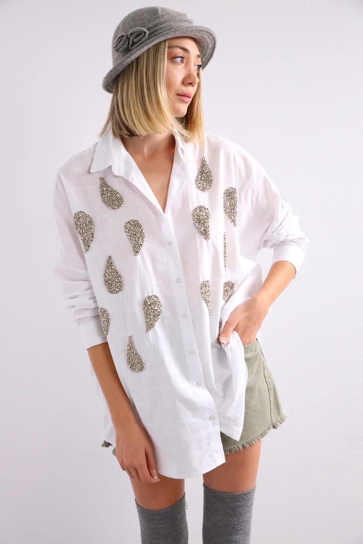 Beyaz Damla Desenli Taş İşlemeli Gömlek - Şaman Butik - Bohem Giyim ve Aksesuar | Kadın & Erkek Beyaz Damla Desenli Taş İşlemeli Gömlek