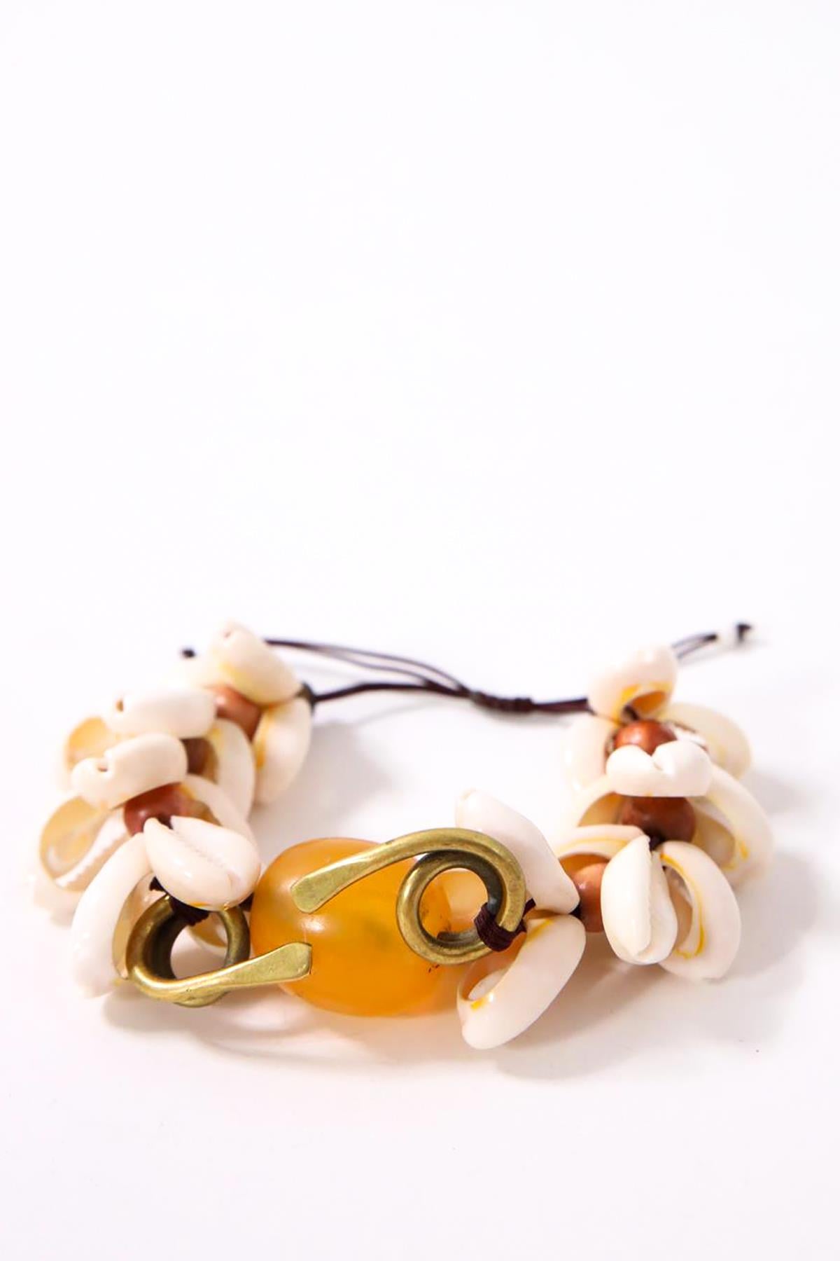 Reçine Tasarım Kahverengi Ahşap Detaylı Deniz Kabuğu Bileklik - Şaman Butik Reçine Tasarım Kahverengi Ahşap Detaylı Deniz Kabuğu Bileklik