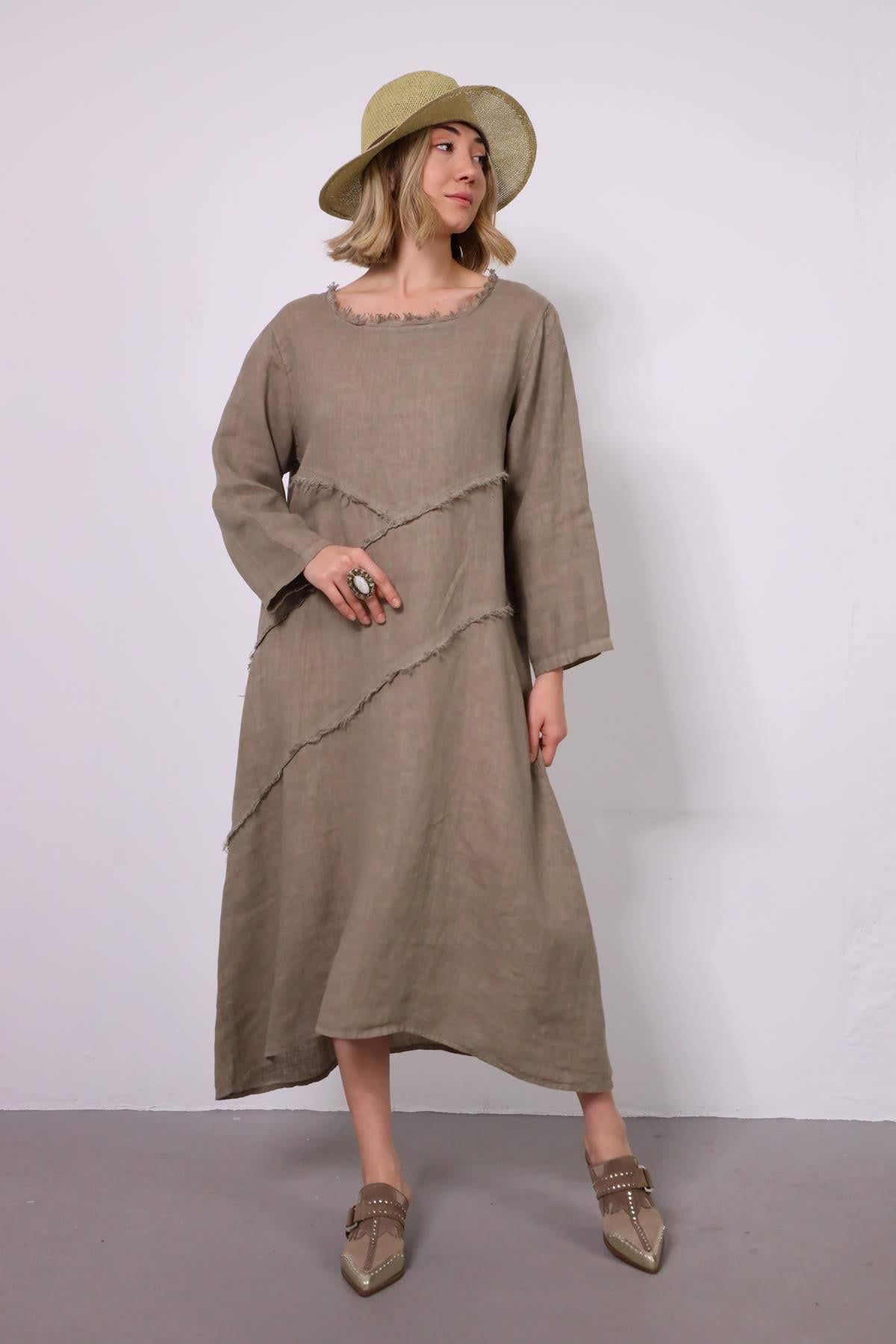 Vizon Rengi Yakası Püsküllü Dikiş Detaylı Keten Elbise - ŞAman Butik Vizon Rengi Yakası Püsküllü Dikiş Detaylı Keten Elbise