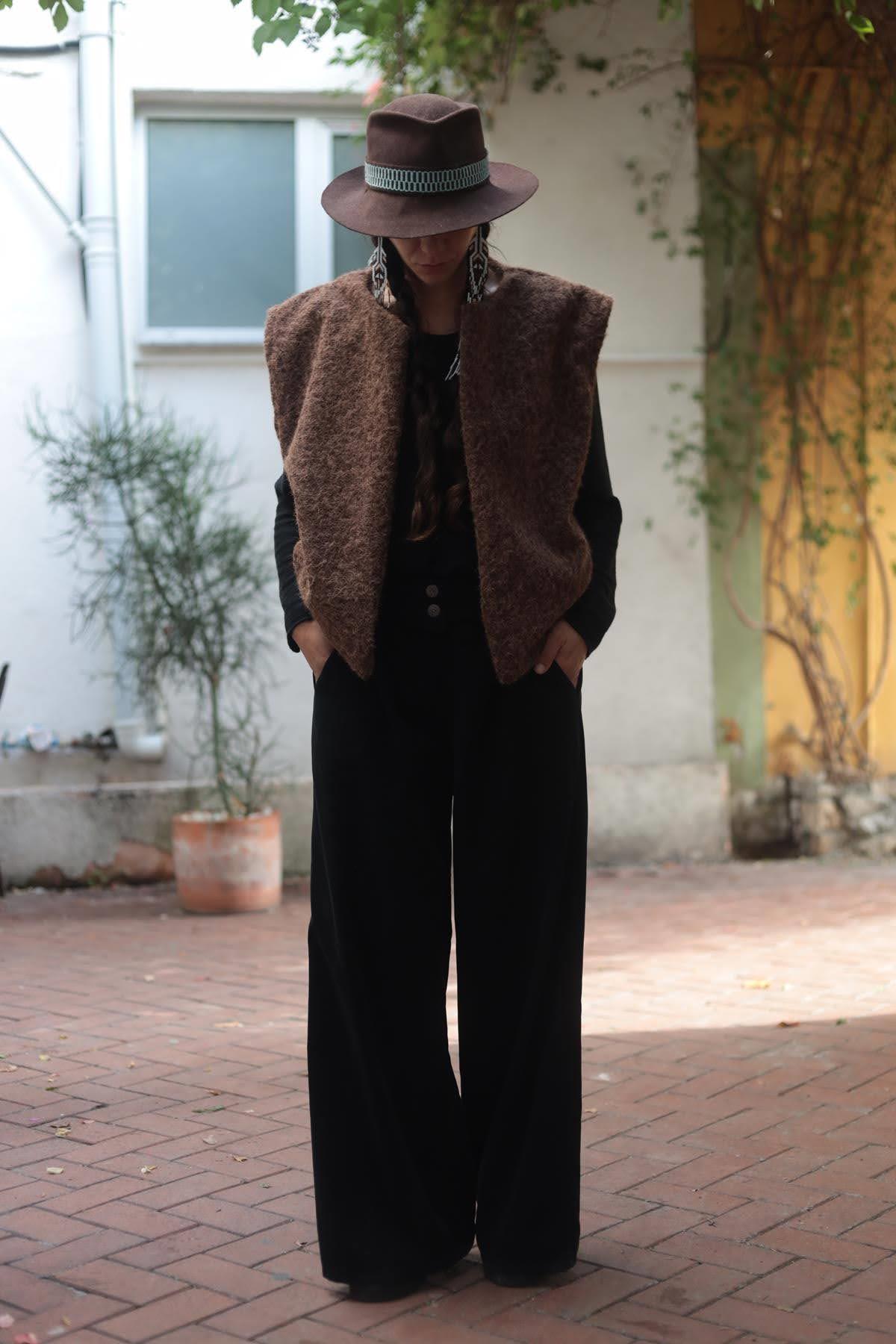 Kahverengi Keçe Yelek