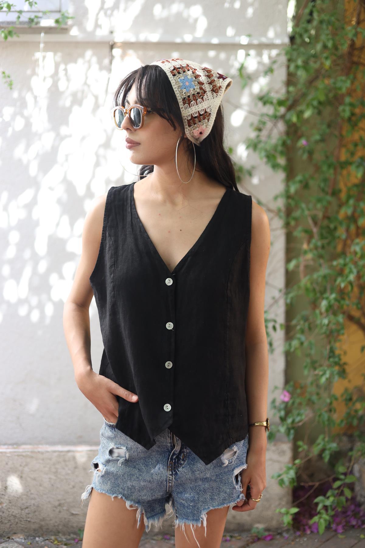 Siyah Keten Dikiş Detaylı Yelek