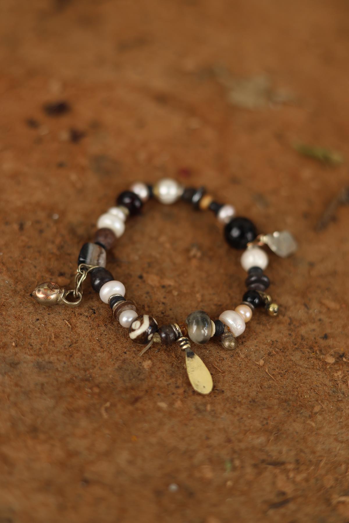 Agate Detailed Pearl Bracelet