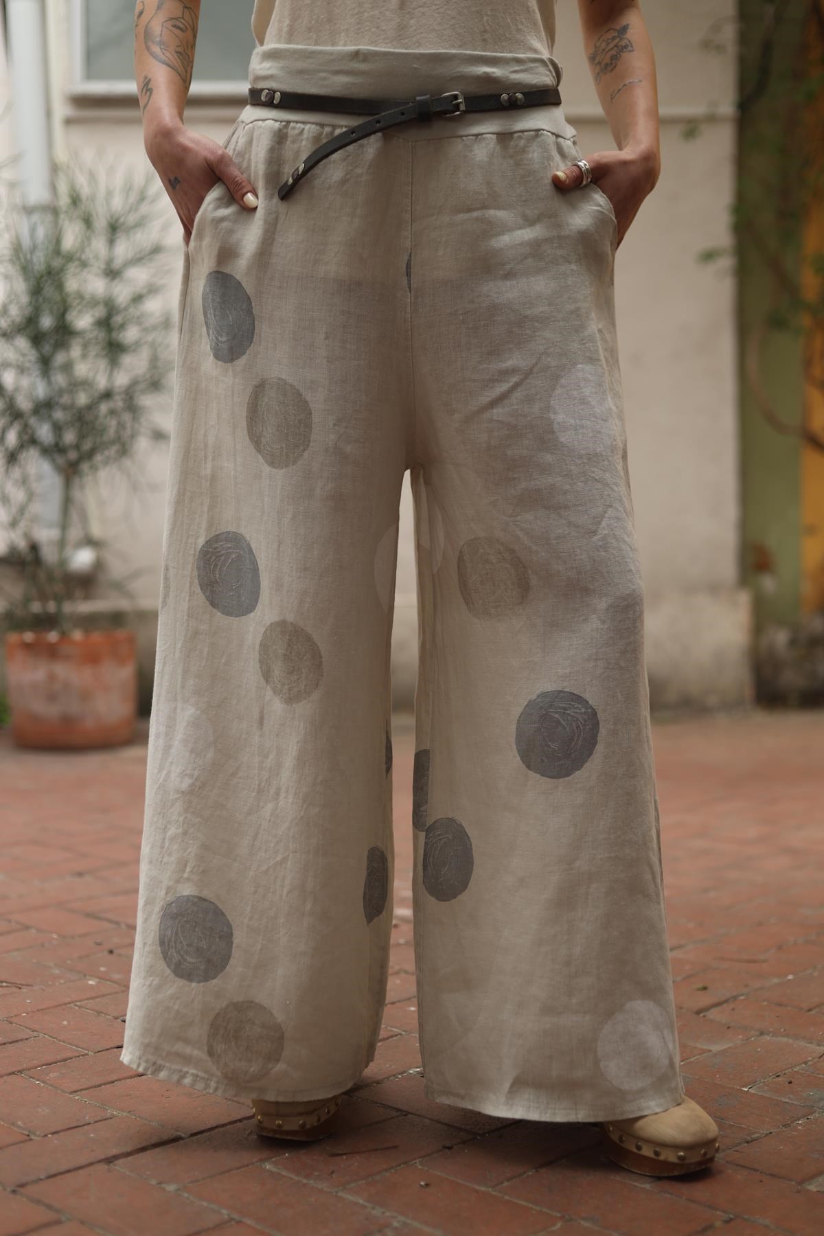 Taş Rengi Puantiyeli Beli Lastikli Keten Pantolon