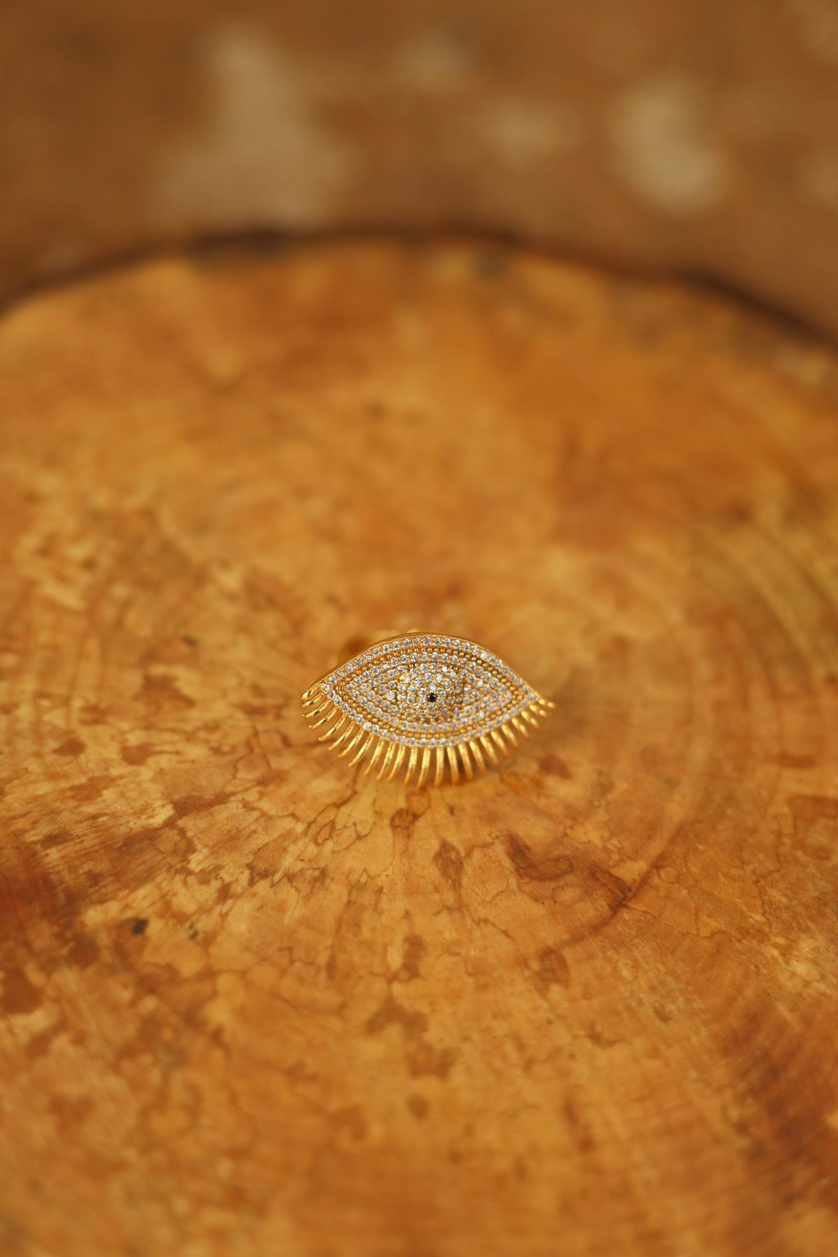 Zircon Stone Eye Ring