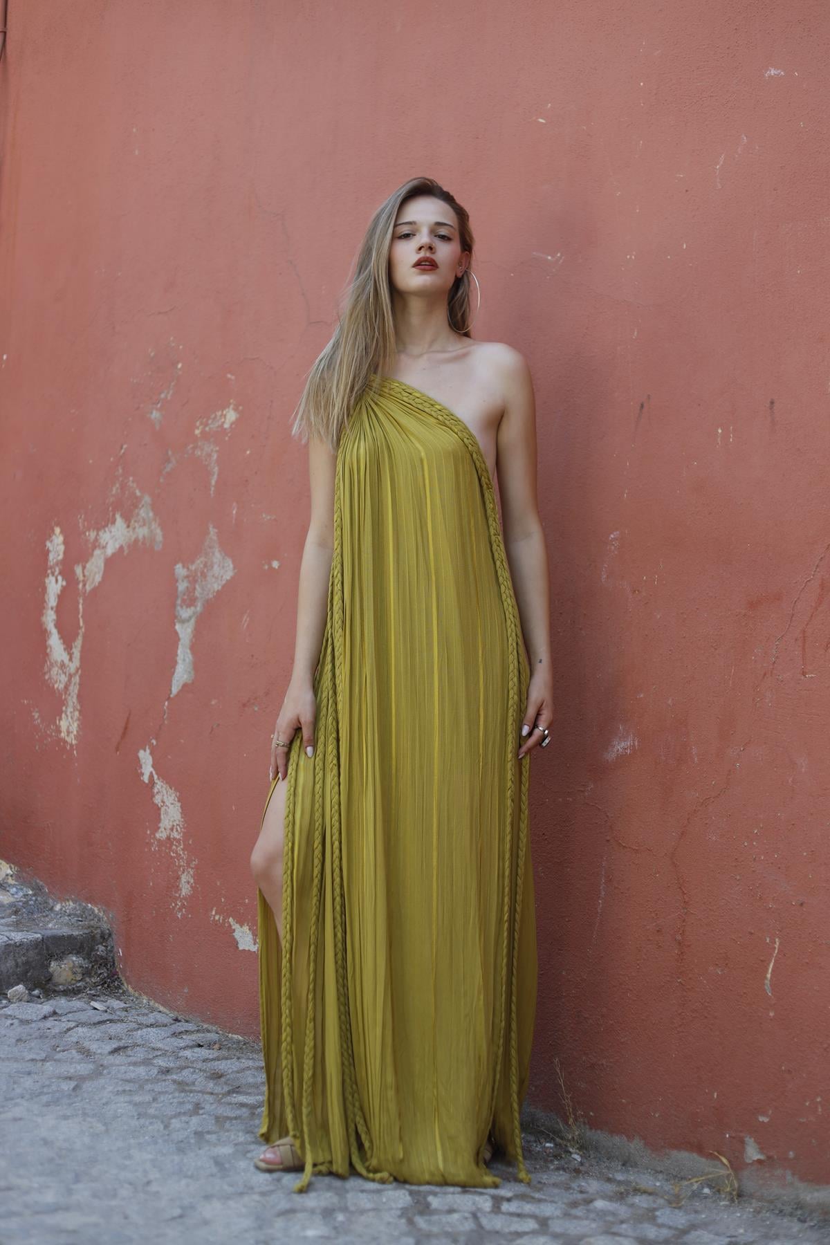 Oil Green Knitted One Shoulder Stylish Dress