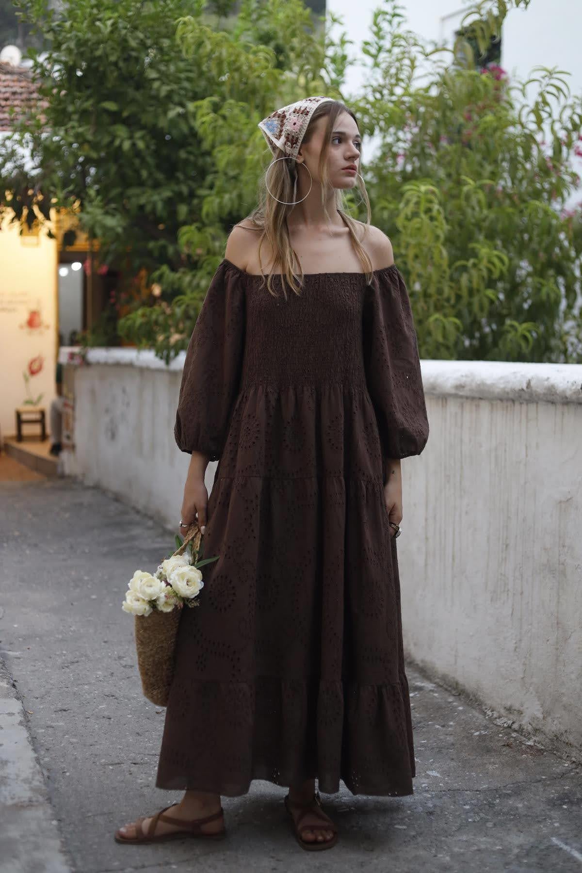 Kahverengi Madonna Yaka Fisto Elbise