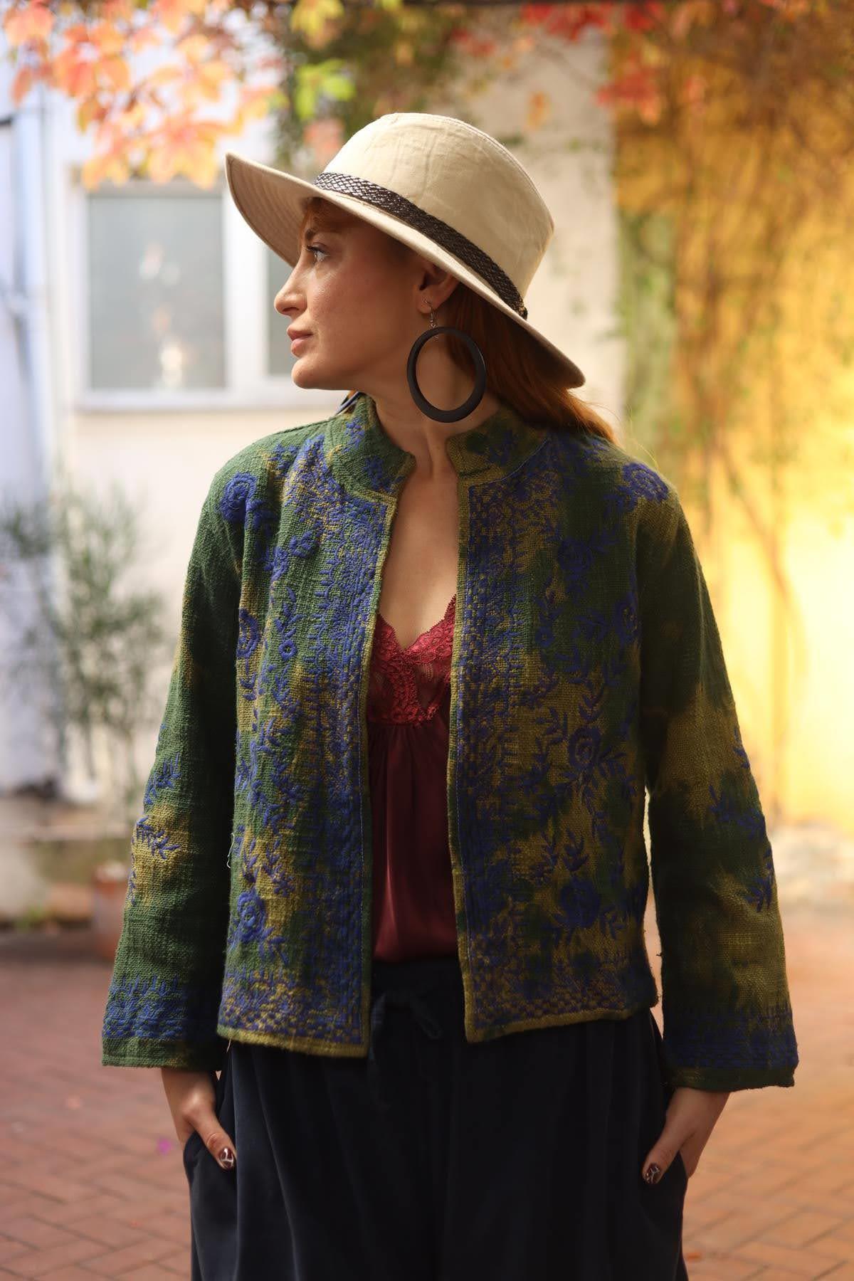 Haki Batikli Nakışlı Ceket