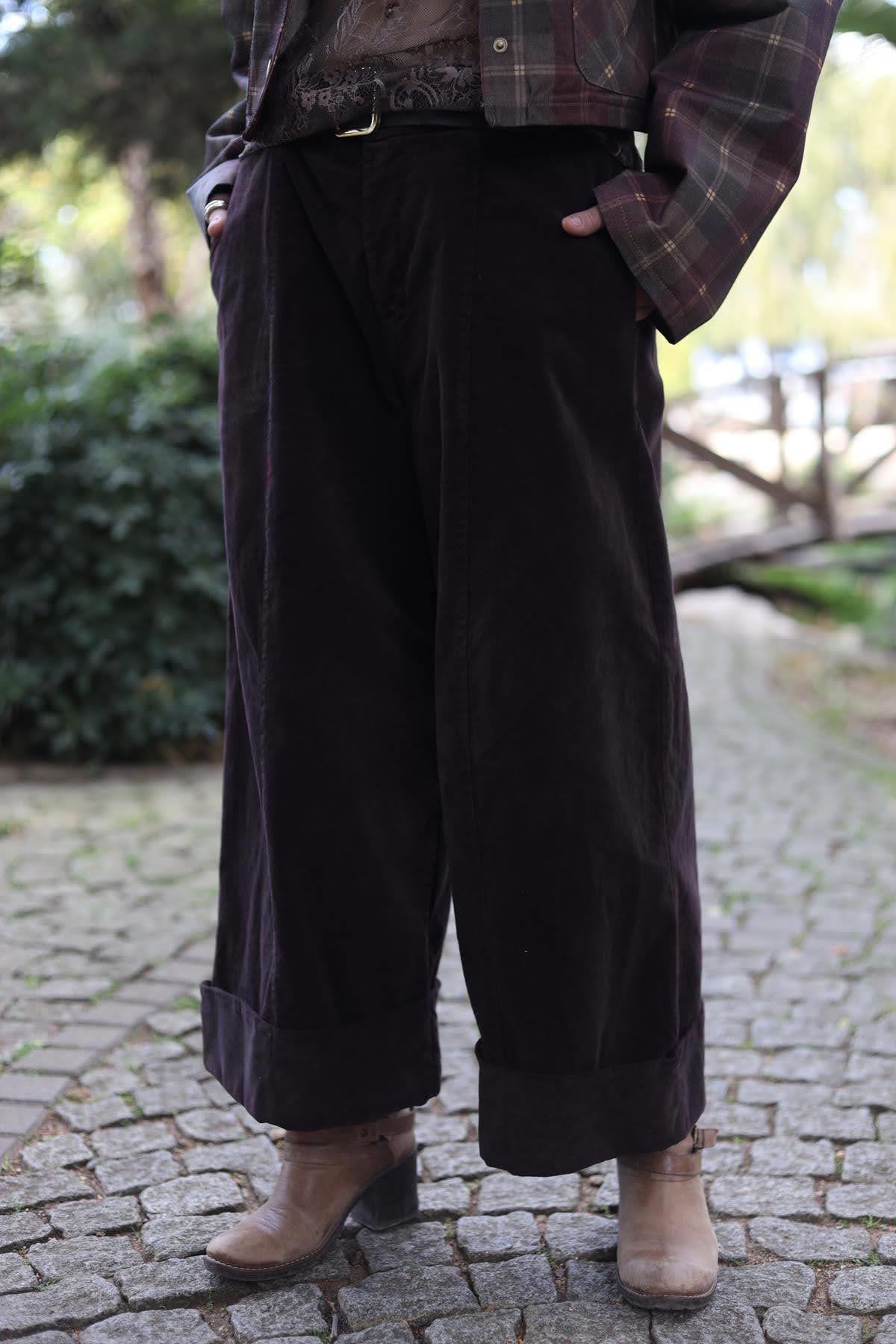 Kahverengi Katlı Geniş Paça Kadife Pantolon