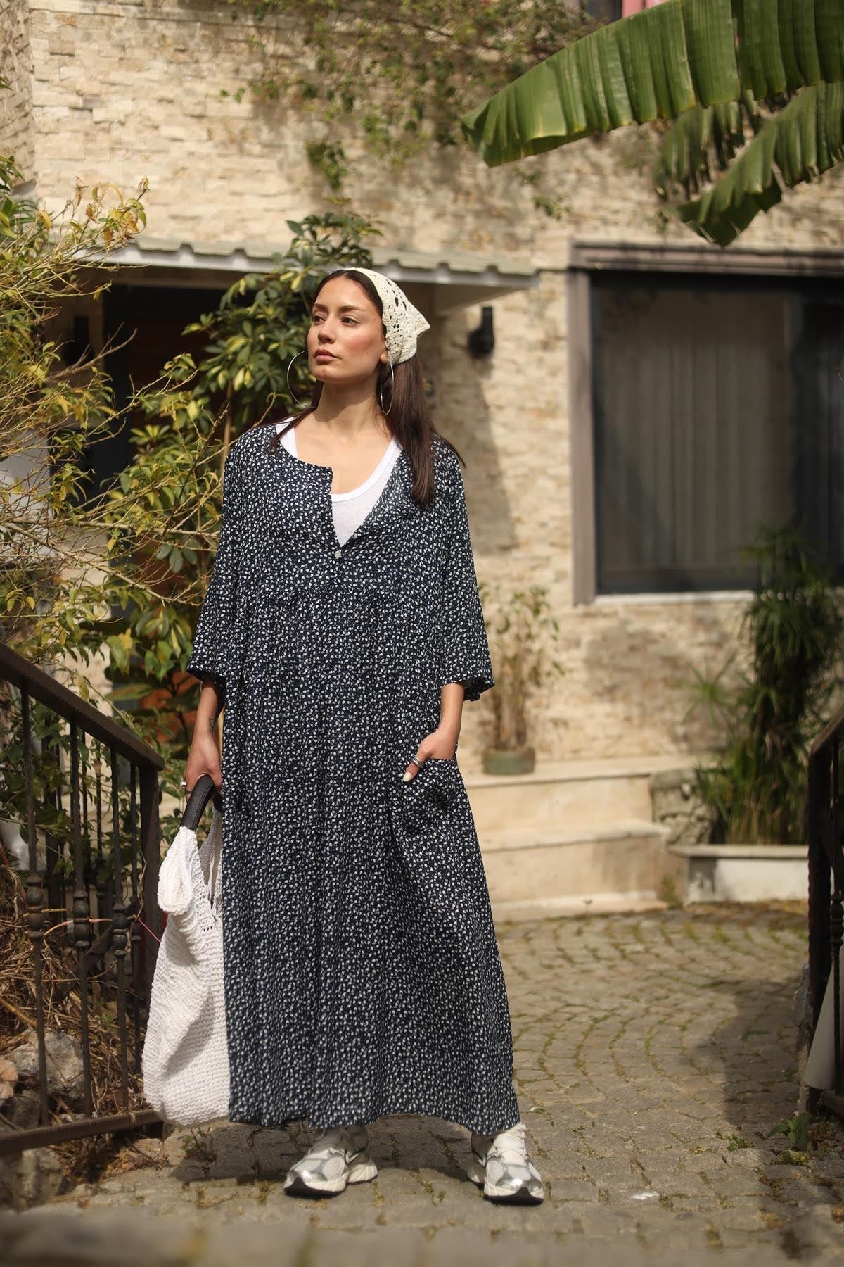 Gece Mavisi Çiçekli Önü Düğmeli Elbise