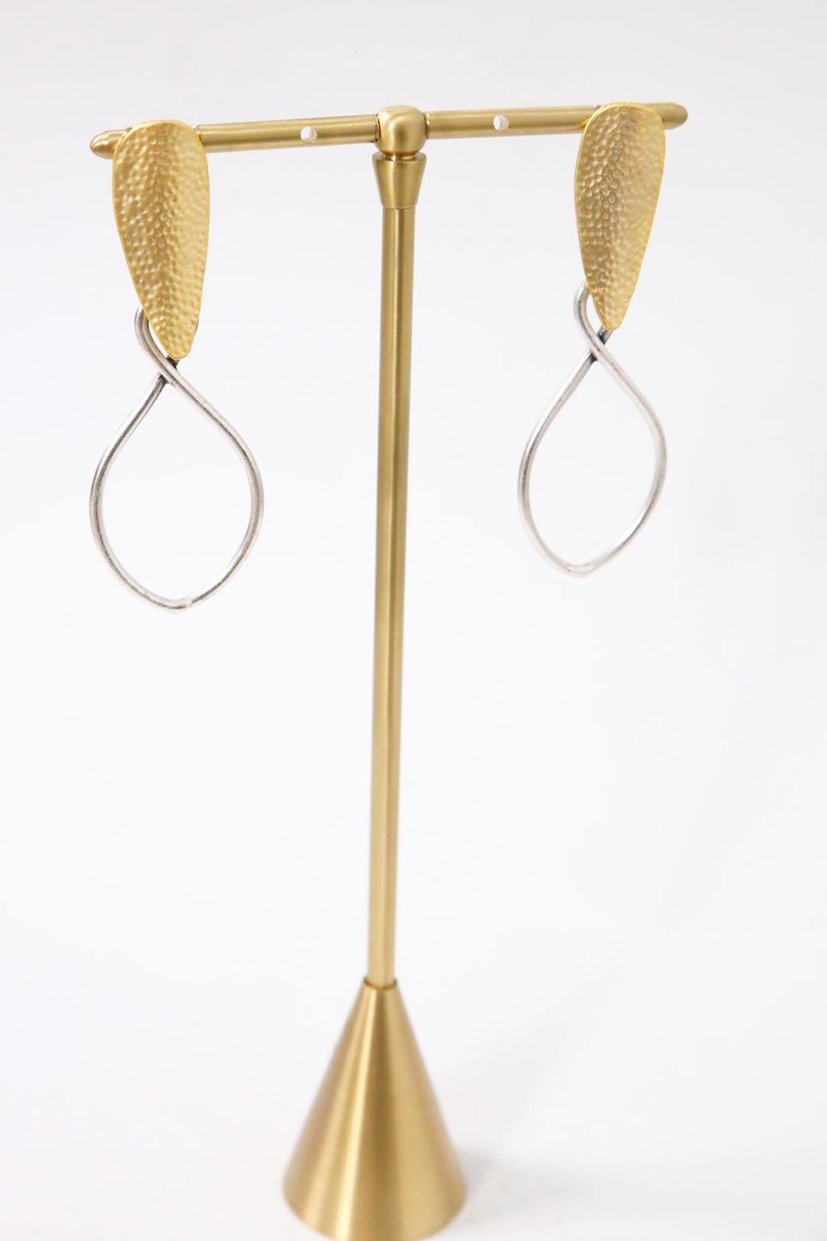  Altın Ve Gümüş Kaplama Dokulu Sallantalı Küpe