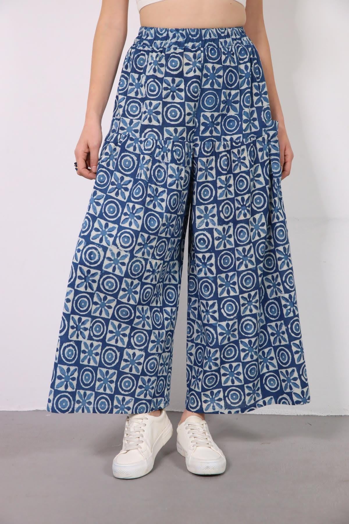 Mavi Yanları Cepli Otantik Desenli Bol Paça Pantolon - Şaman Butik Mavi Yanları Cepli Otantik Desenli Bol Paça Pantolon