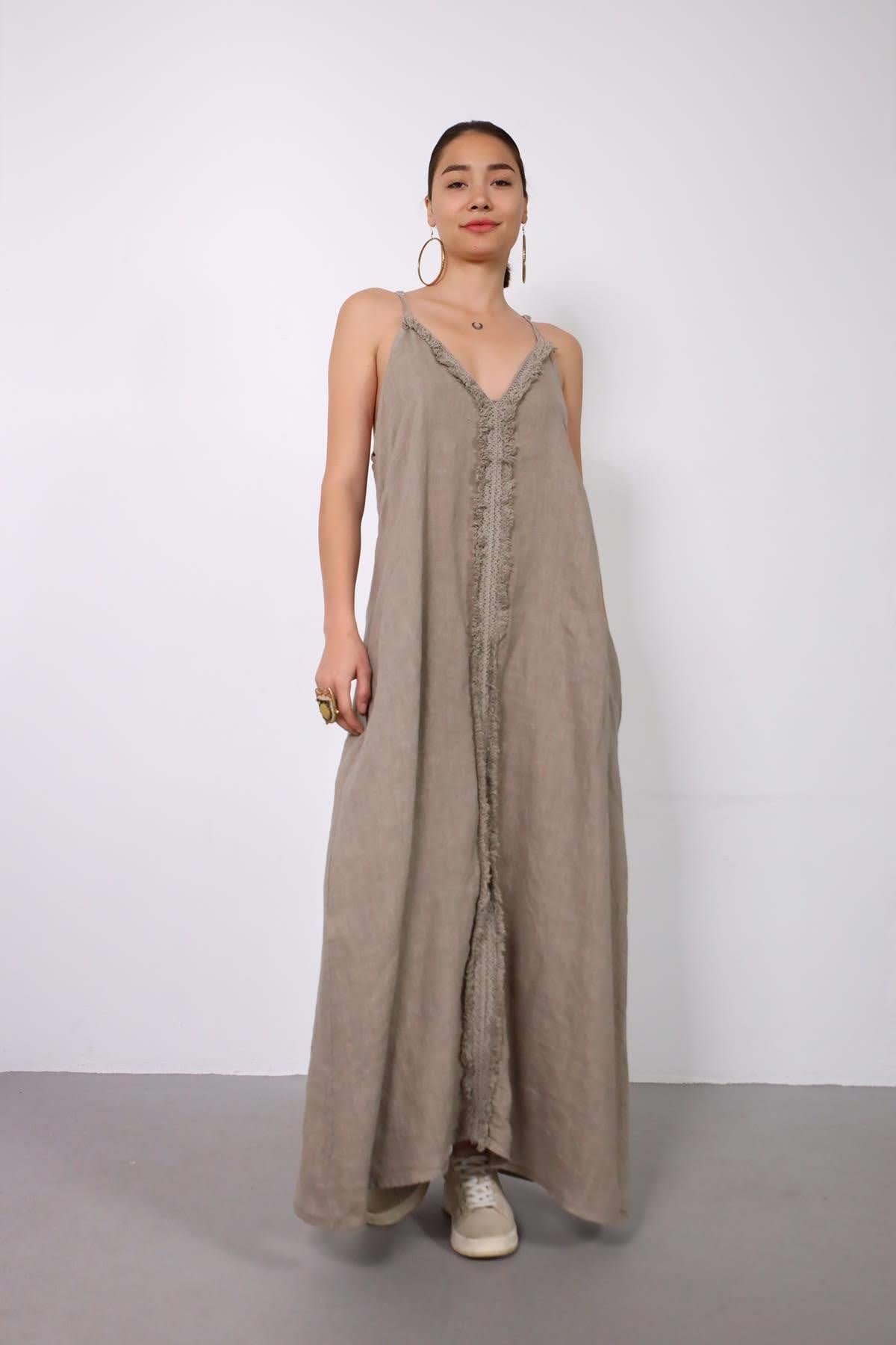 Vizon Rengi Fisto Detaylı Askılı Elbise - Şaman Butik Vizon Rengi Fisto Detaylı Askılı Elbise