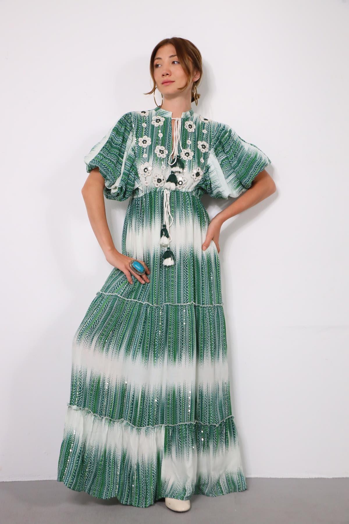 Yeşil Püsküllü Ayna İşlemeli Otantik Elbise - Şaman Butik Yeşil Püsküllü Ayna İşlemeli Otantik Elbise