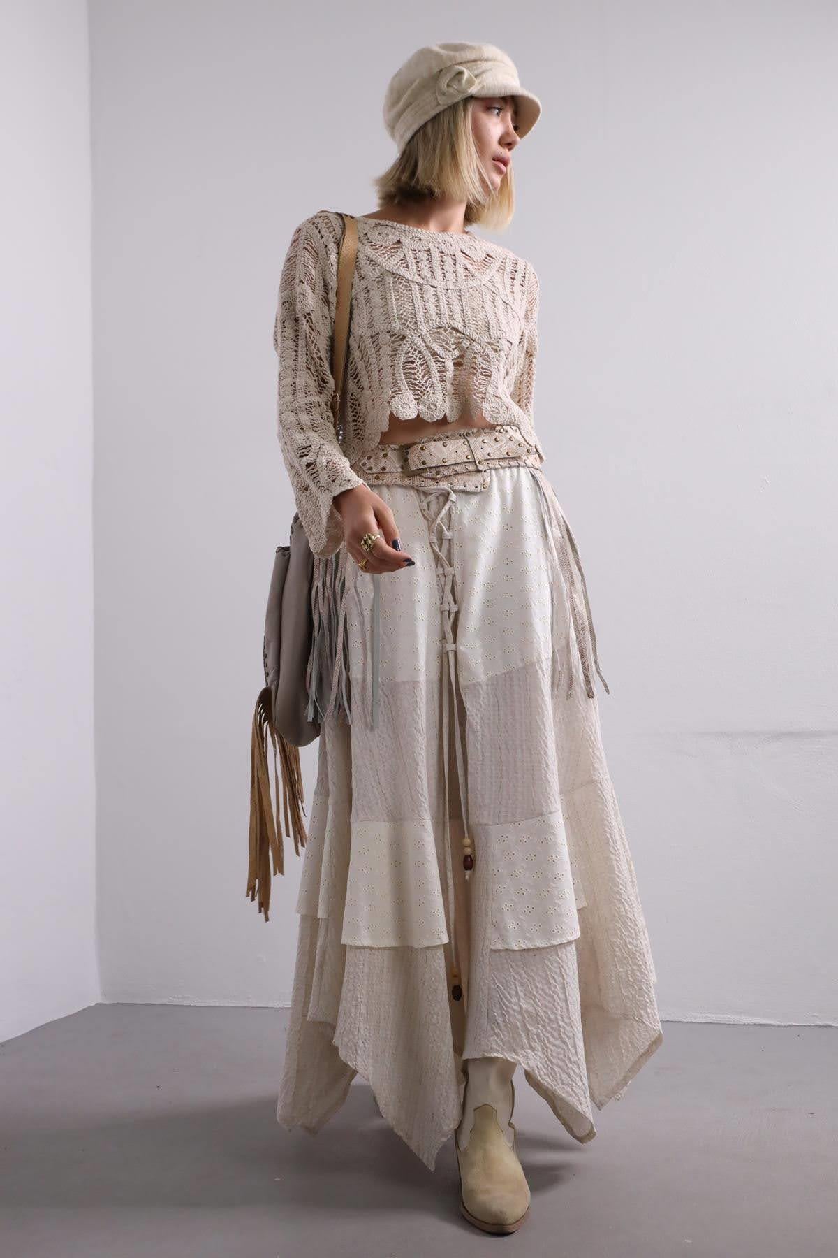 Krem Rengi Püsküllü Deri Kemer - Şaman Butik Krem Rengi Püsküllü Deri Kemer