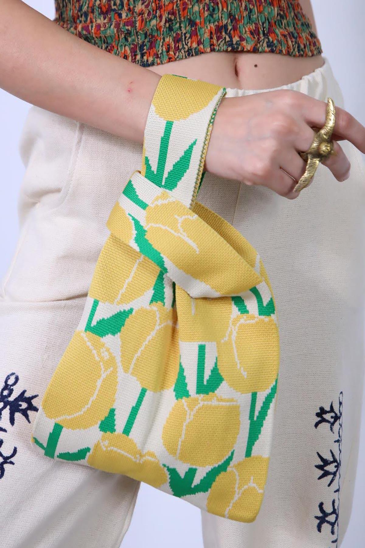  Sarı Desenli Küçük El Çantası