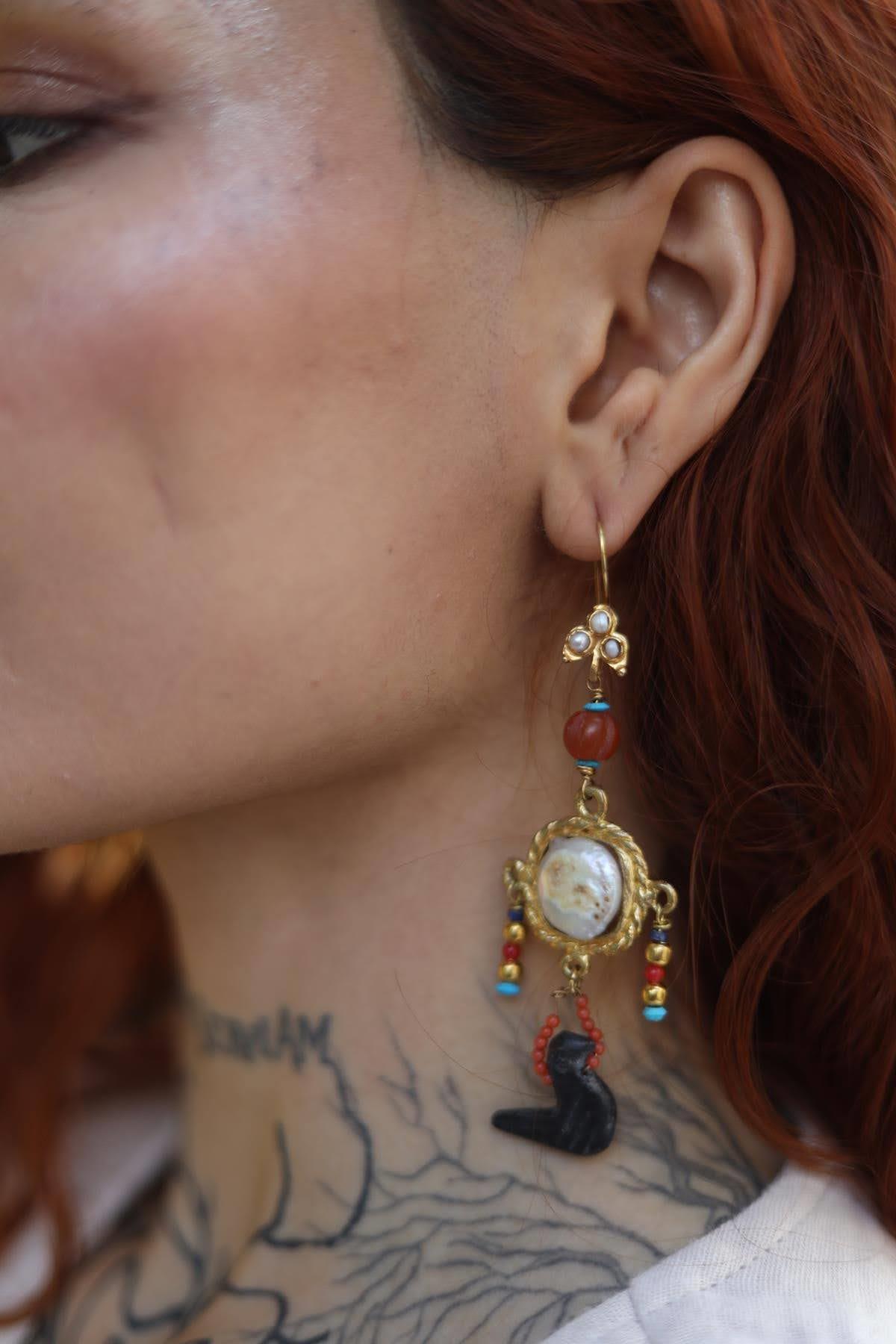 Kuş Figürlü Tasarım Sallantılı Küpe