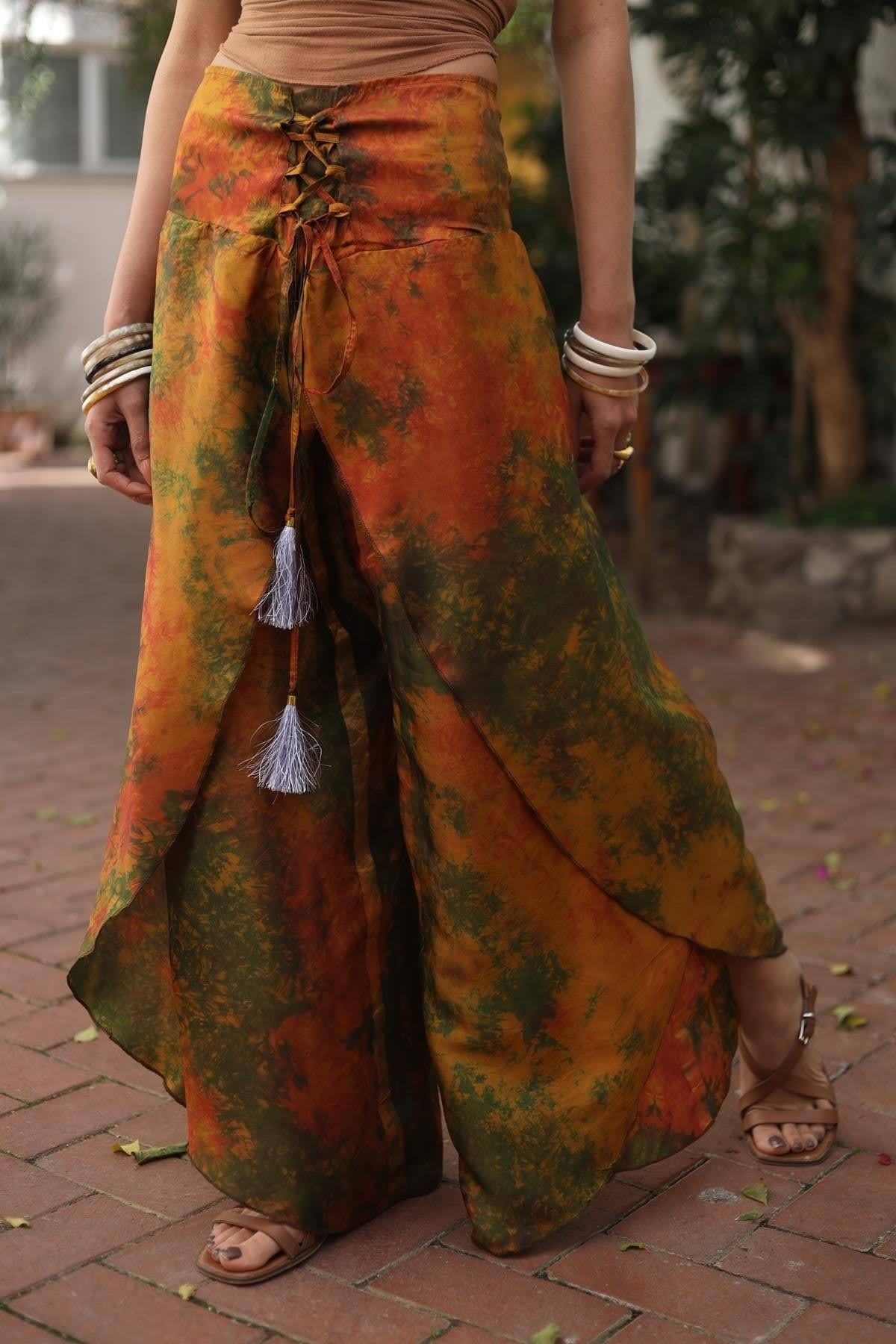 Renkli Batik Desenli İpek Kelebek Pantolon