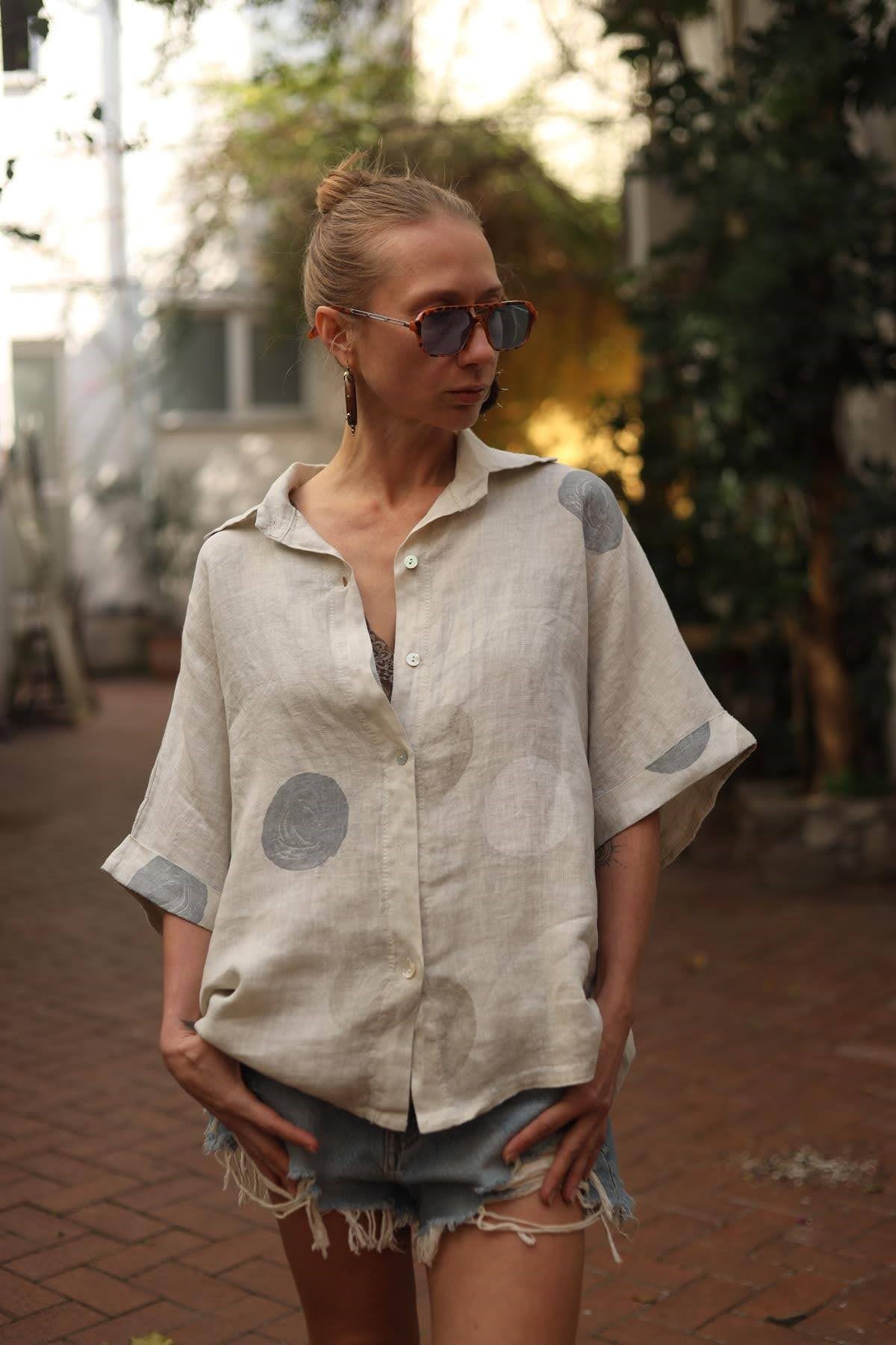 Taş Rengi Puantiyeli Kolu Katlı Keten Gömlek