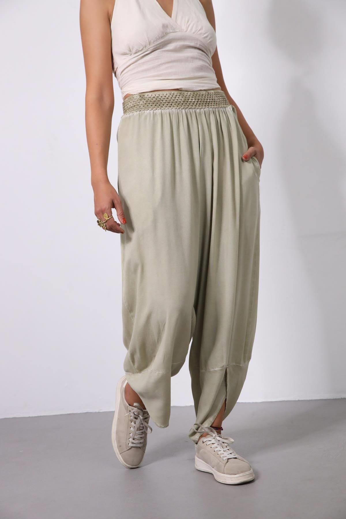 Haki Beli Gipeli Paça Detaylı Düşük Ağlı Pantolon - Şaman Butik Haki Beli Gipeli Paça Detaylı Düşük Ağlı Pantolon