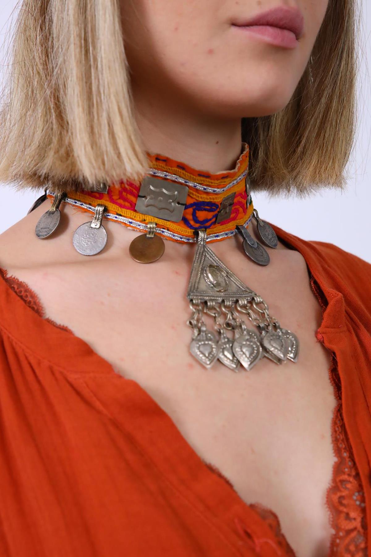 Düşük Ayar Gümüş Tasarım Kolye - Şaman Butik Düşük Ayar Gümüş Tasarım Kolye