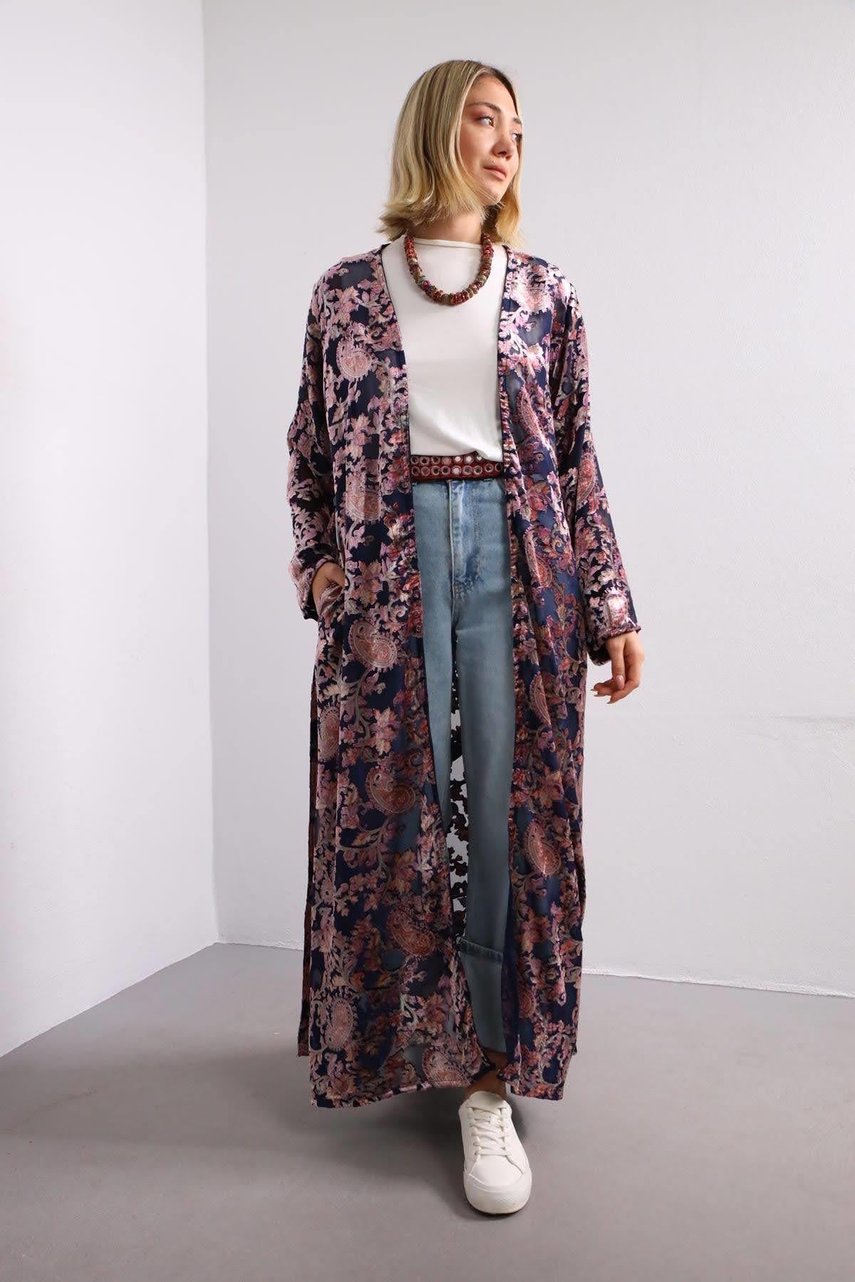 Lacivert Kadife İşlemeli Şifon Kaftan - Şaman Butik Lacivert Kadife İşlemeli Şifon Kaftan