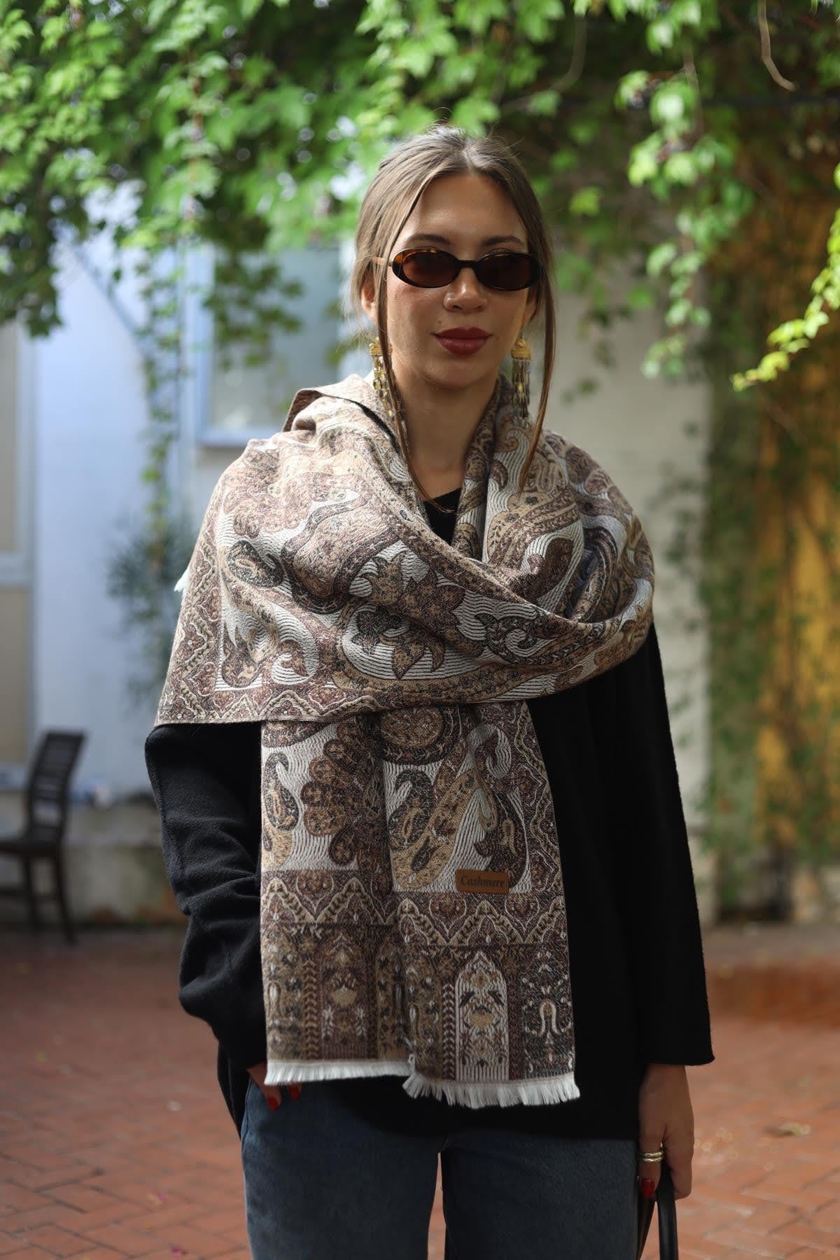 Kahverengi Otantik Desenli Kaşmir Şal