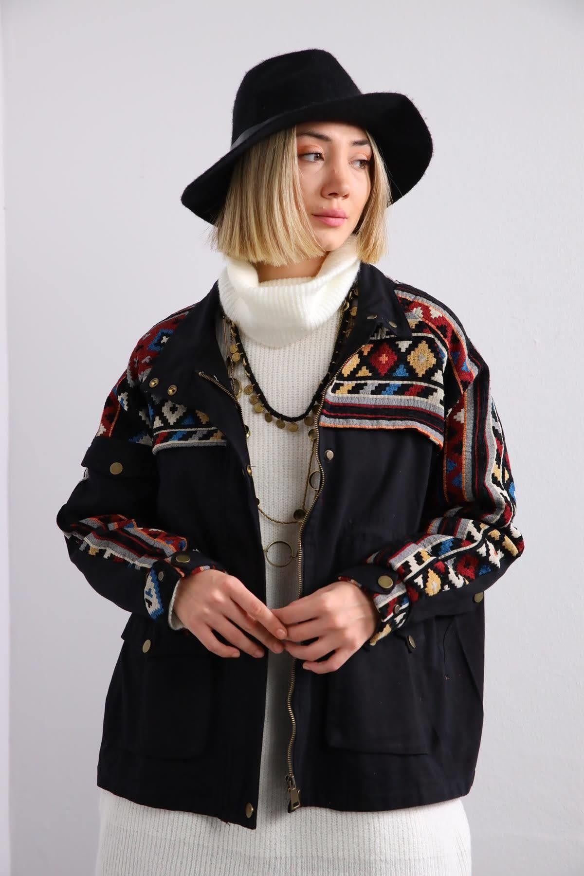  Siyah Otantik Desenli Kot Ceket