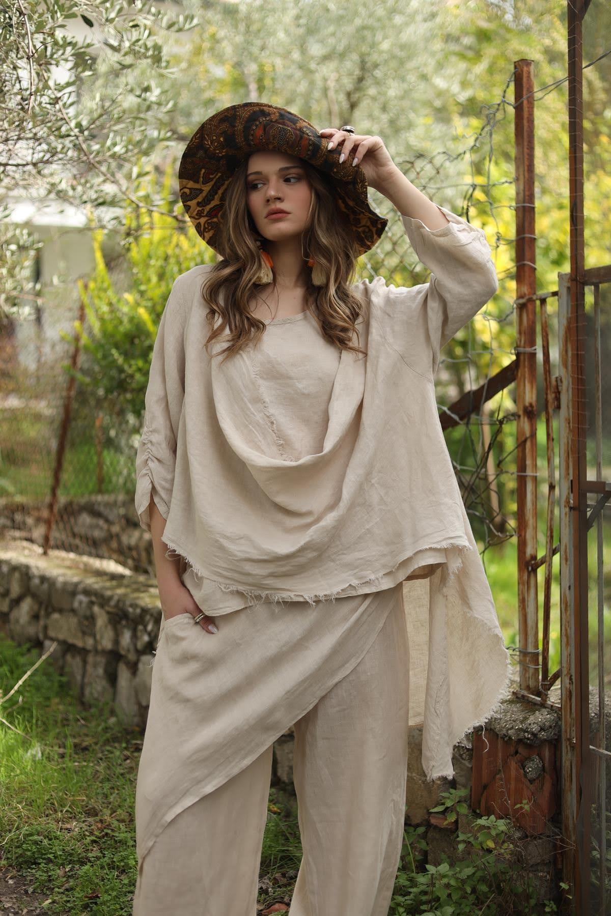 Krem Rengi Degaje Yaka Önü Kısa Keten Tunik