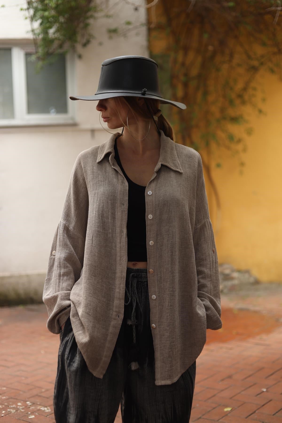 Camel Rengi Kolları Apoletli Soft Keten Gömlek