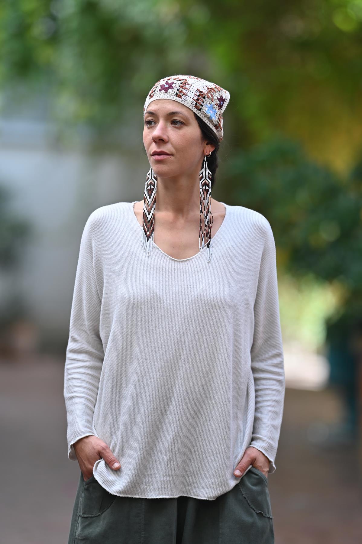 Krem Rengi Sırtı Dikişli V Yaka Angora Bluz