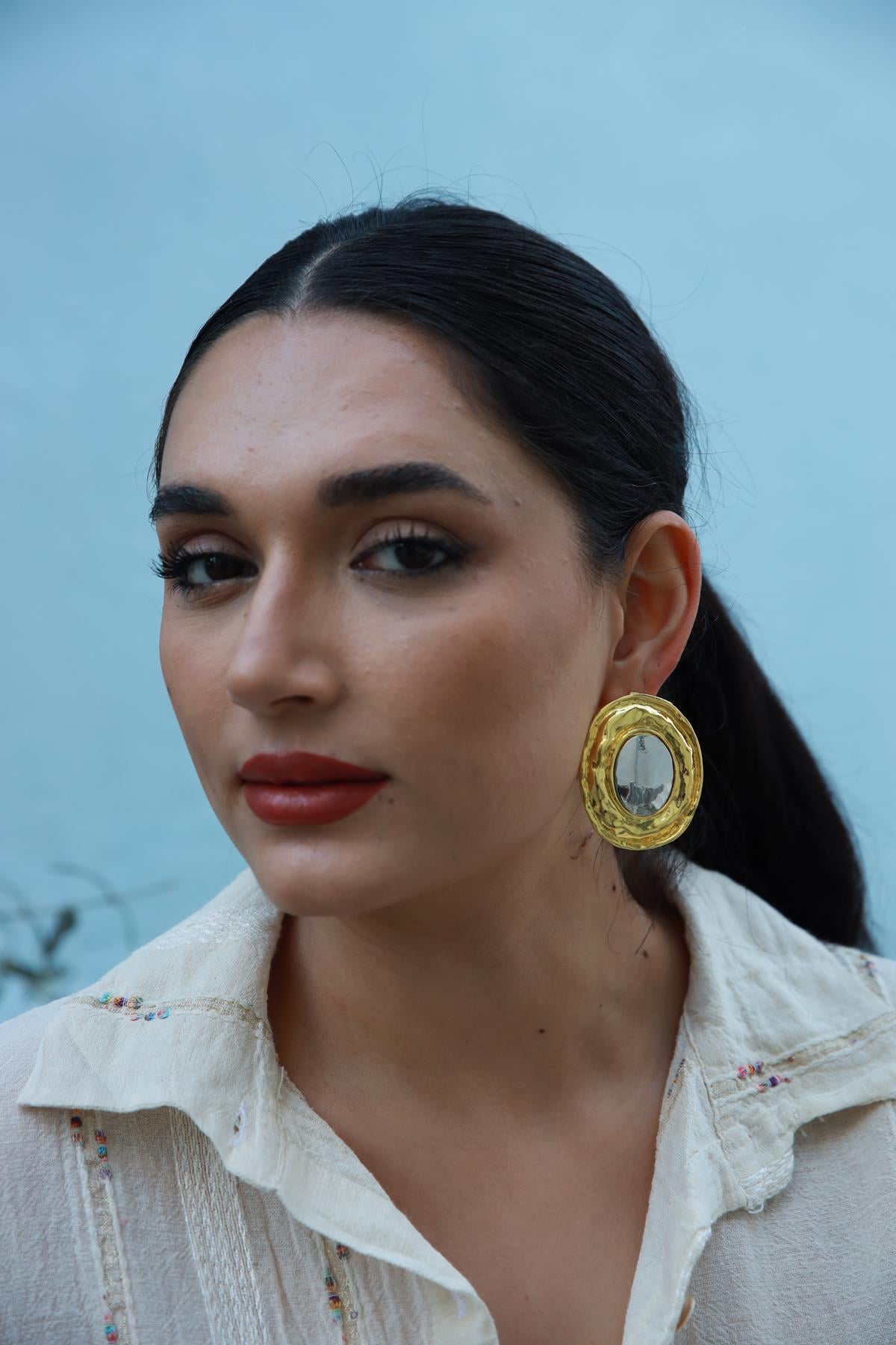 Gold Detaylı Elips Küpe