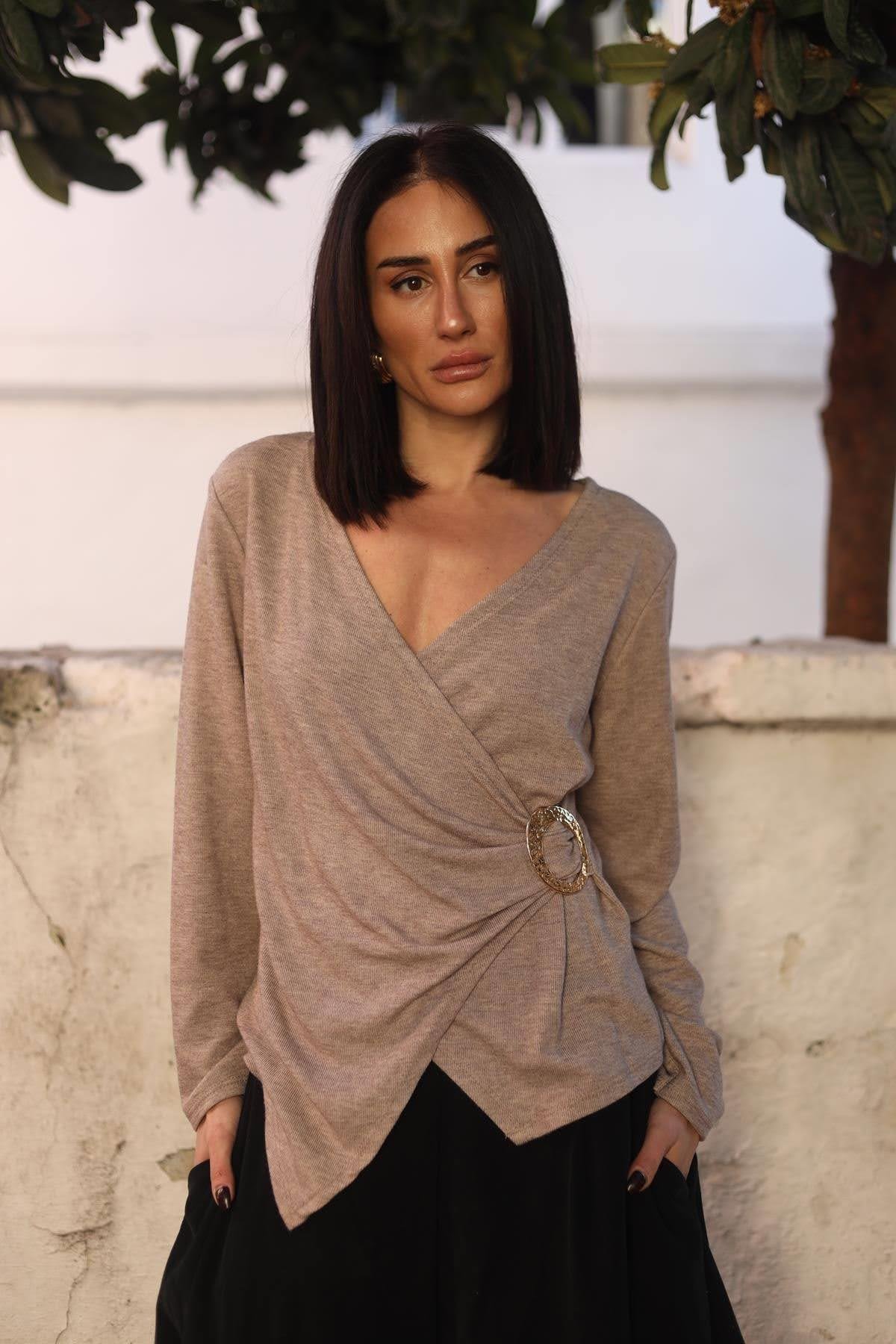 Vizon Rengi Kruvaze Yaka Tokalı Triko Bluz