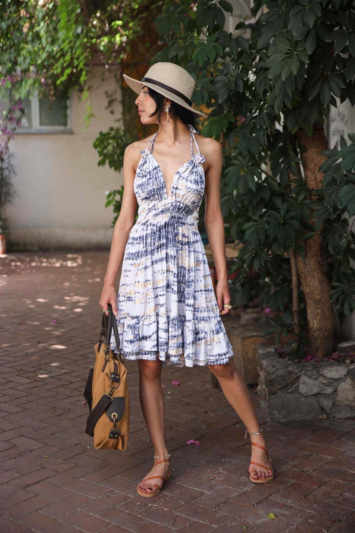 Beyaz Batik Desenli Mini Volanlı İpek Elbise