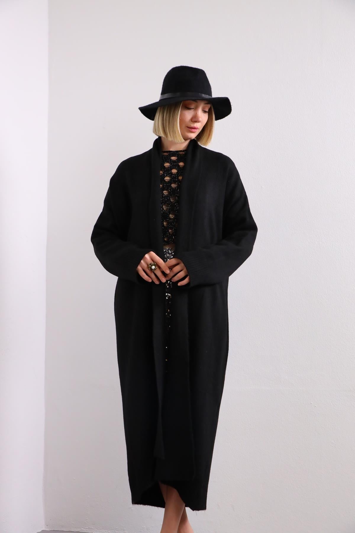  Siyah Şal Yaka Uzun Hırka