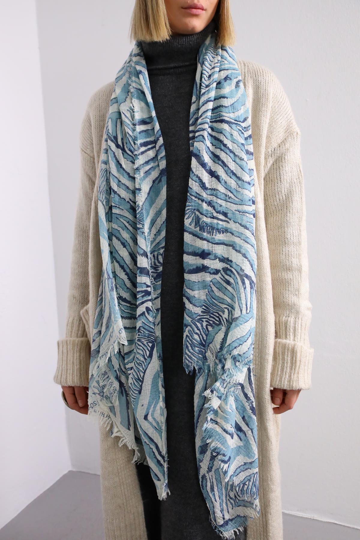 Mavi Desenli Saçaklı Şal - Şaman Butik Mavi Desenli Saçaklı Şal