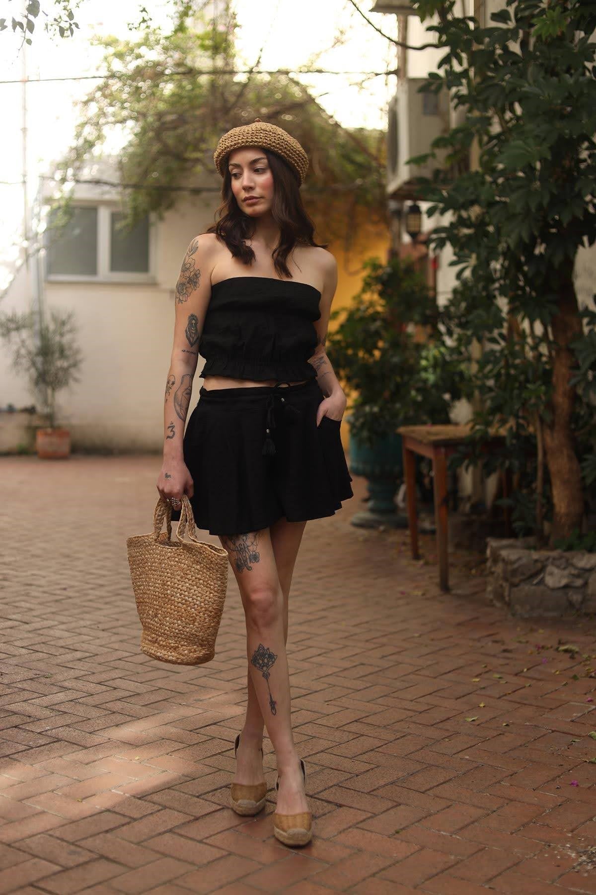 Siyah Sırttan Bağlamalı Crop Bluz