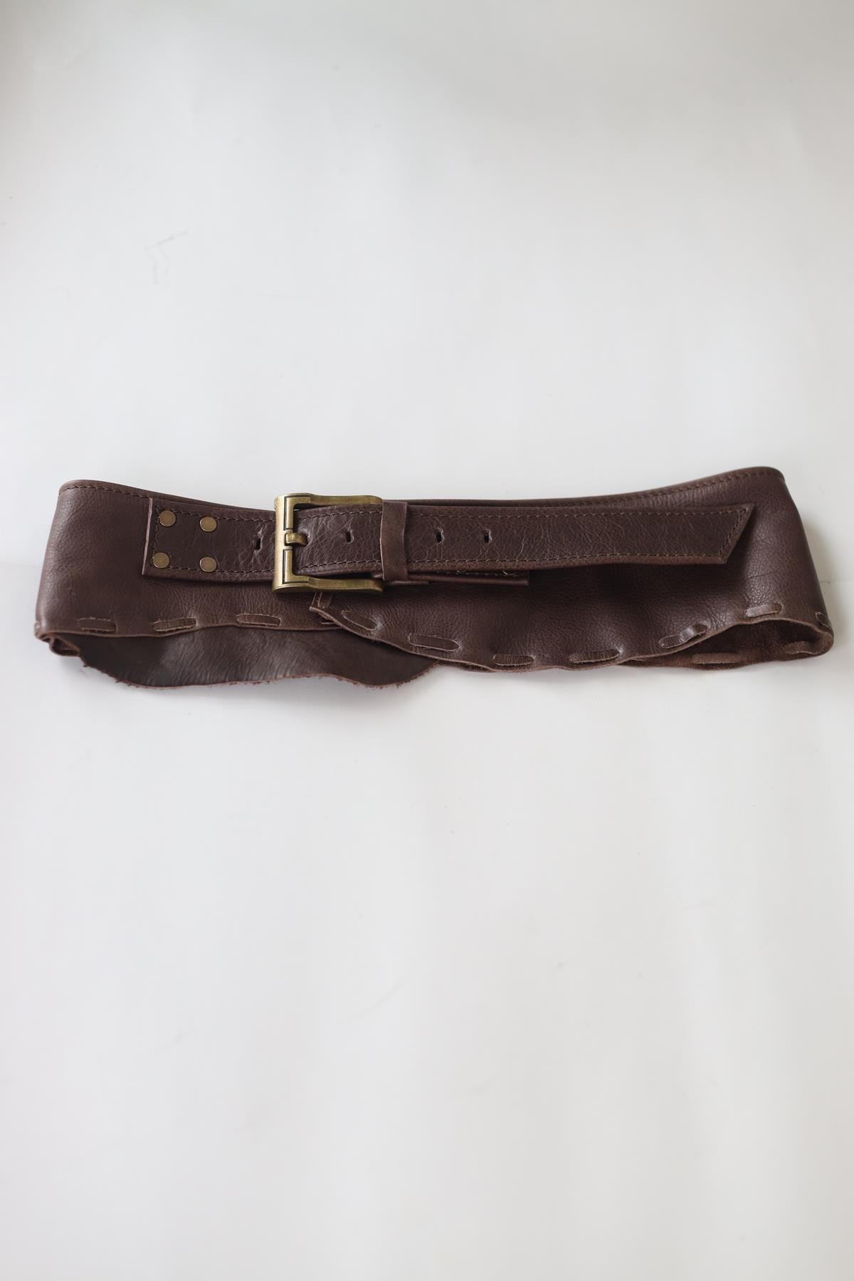 Kahverengi Parçalı Deri Kemer