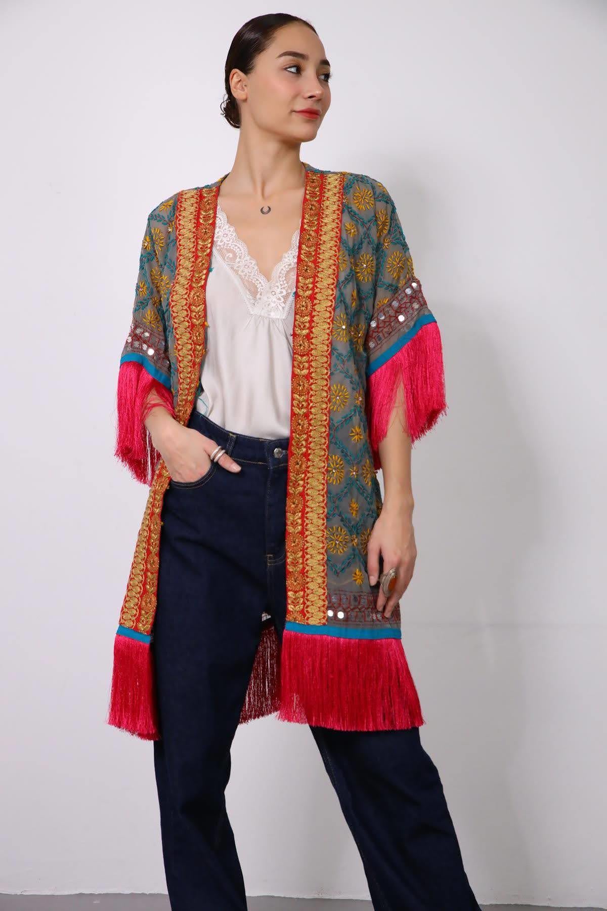 Gri İşlemeli Püsküllü Kaftan - Şaman Butik Gri İşlemeli Püsküllü Kaftan