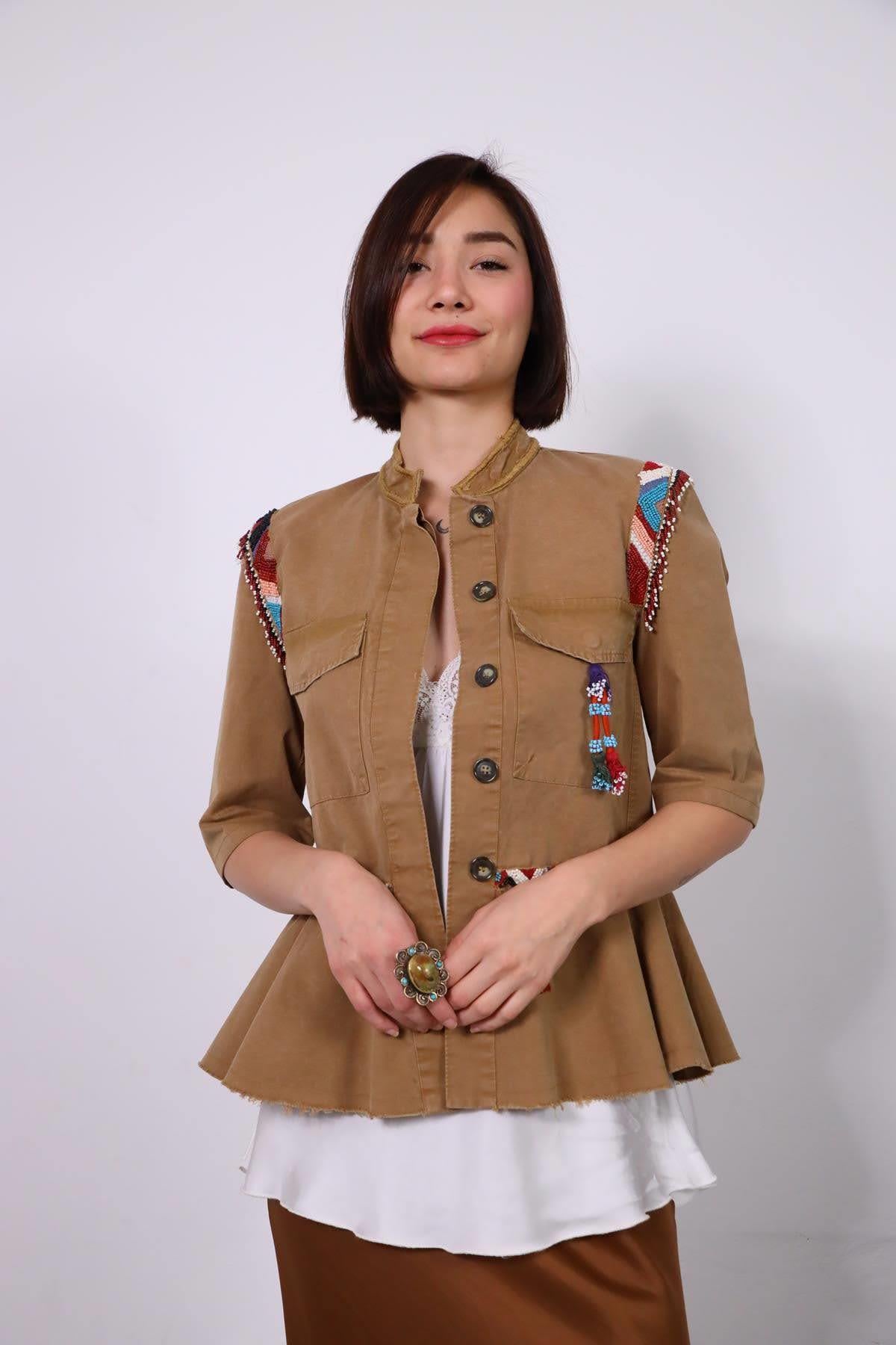 Kahverengi Kısa Kollu Boncuk Detaylı Ceket - Şaman Butik - Bohem Giyim ve Aksesuar | Kadın & Erkek Kahverengi Kısa Kollu Boncuk Detaylı Ceket