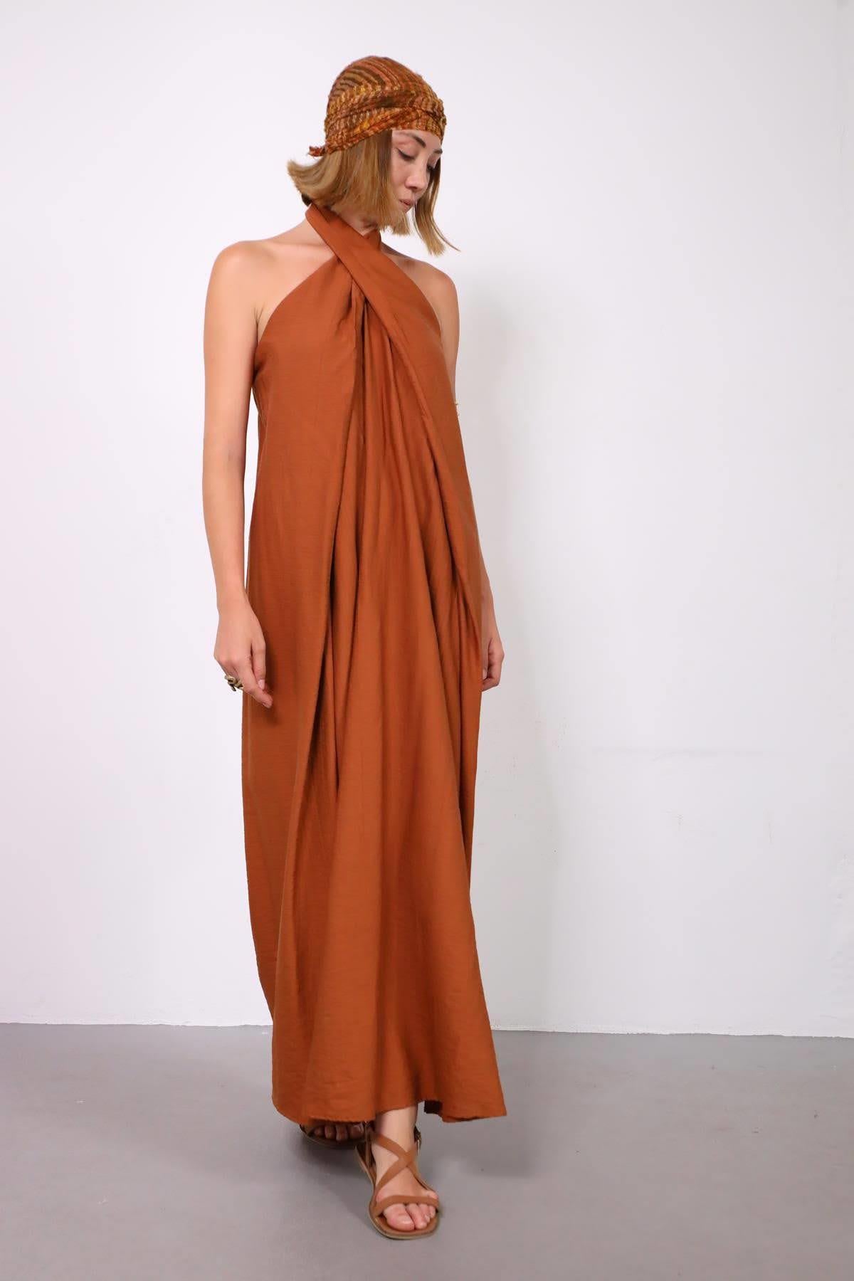 Kiremit Rengi Bağlamalı Halter Yaka Elbise - Şaman Butik Kiremit Rengi Bağlamalı Halter Yaka Elbise