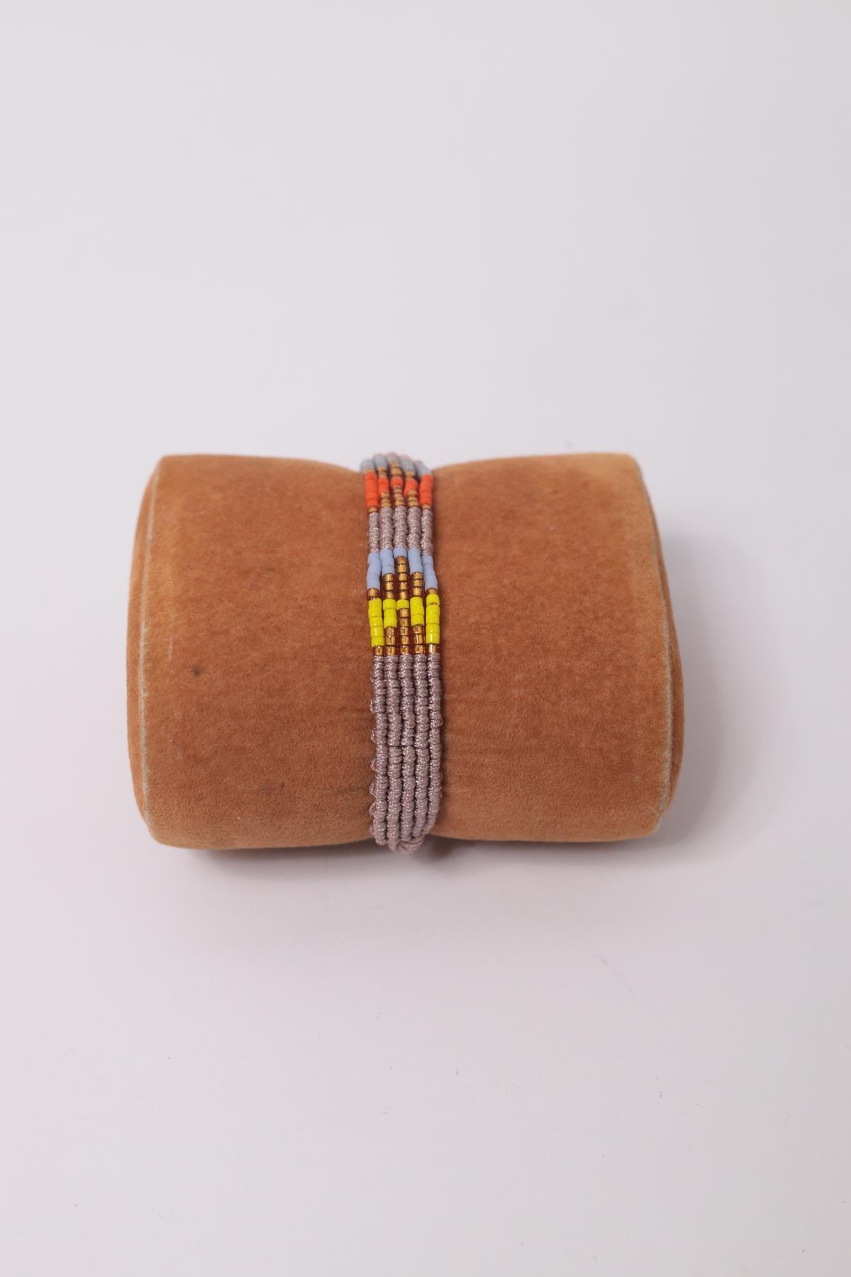 Renkli Örgü Bileklik