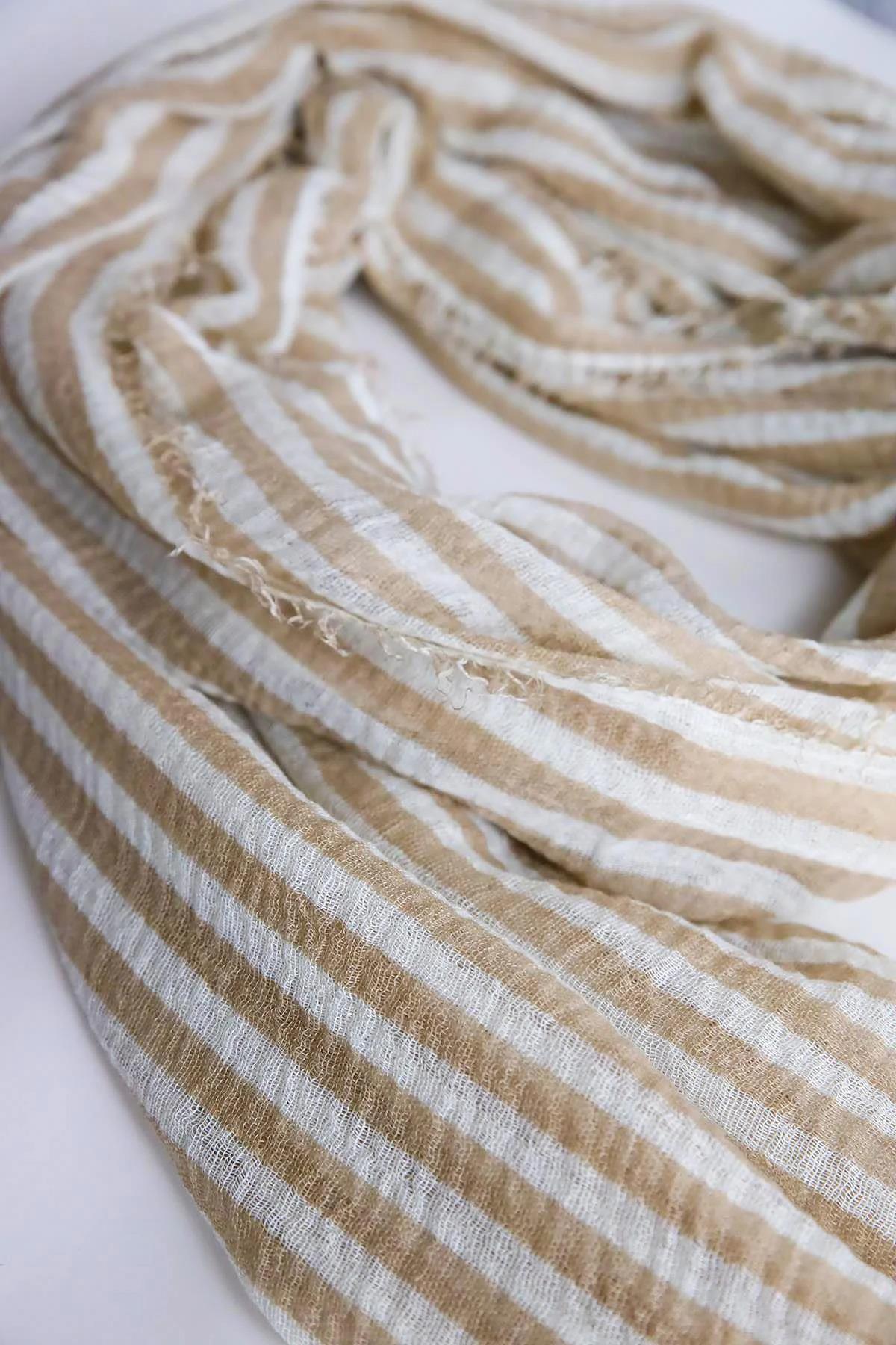 Krem Rengi Şeritli Şal - Şaman Butik Krem Rengi Şeritli Şal