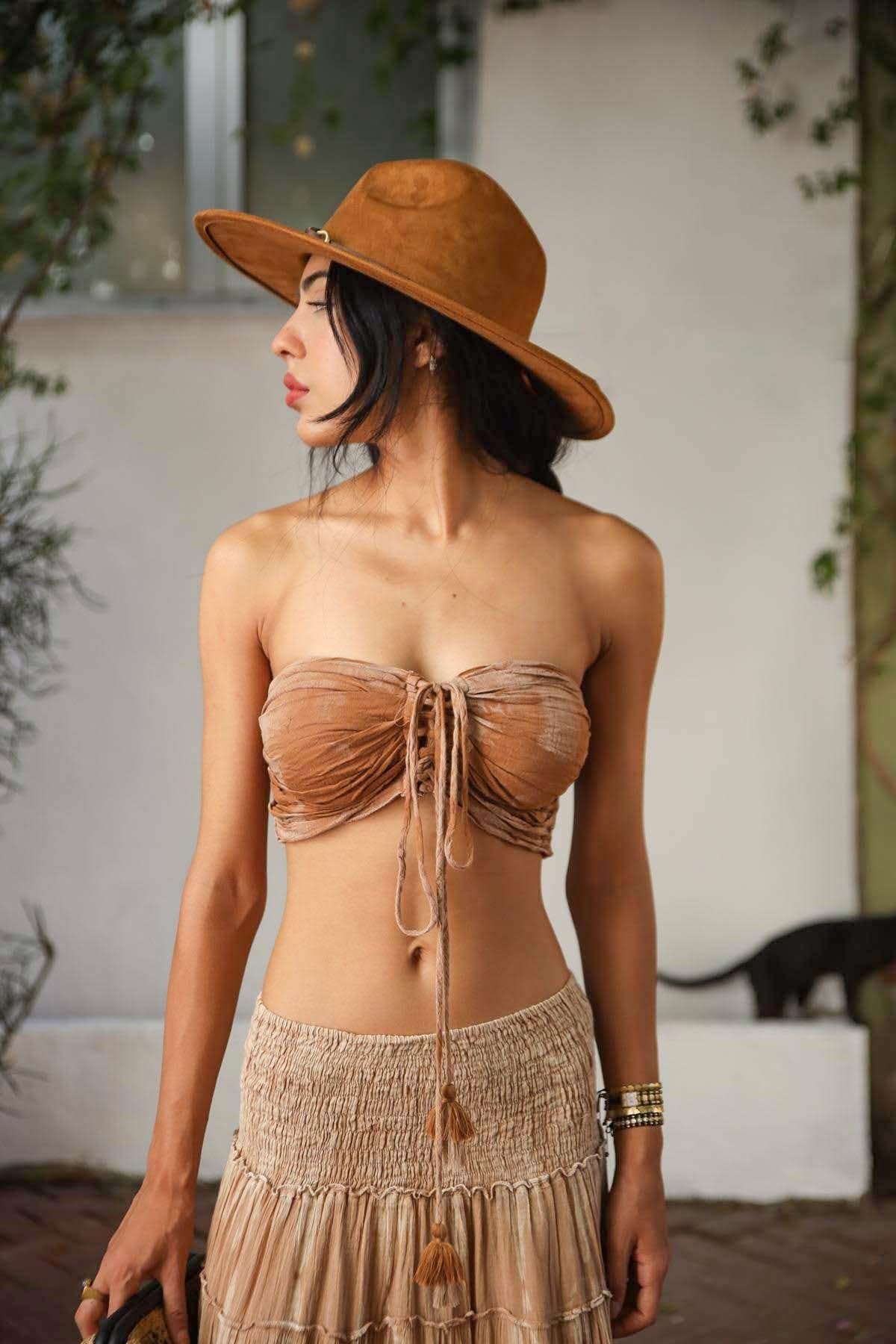 Sütlü Kahve Taşlanmış Gipeli Crop Bluz