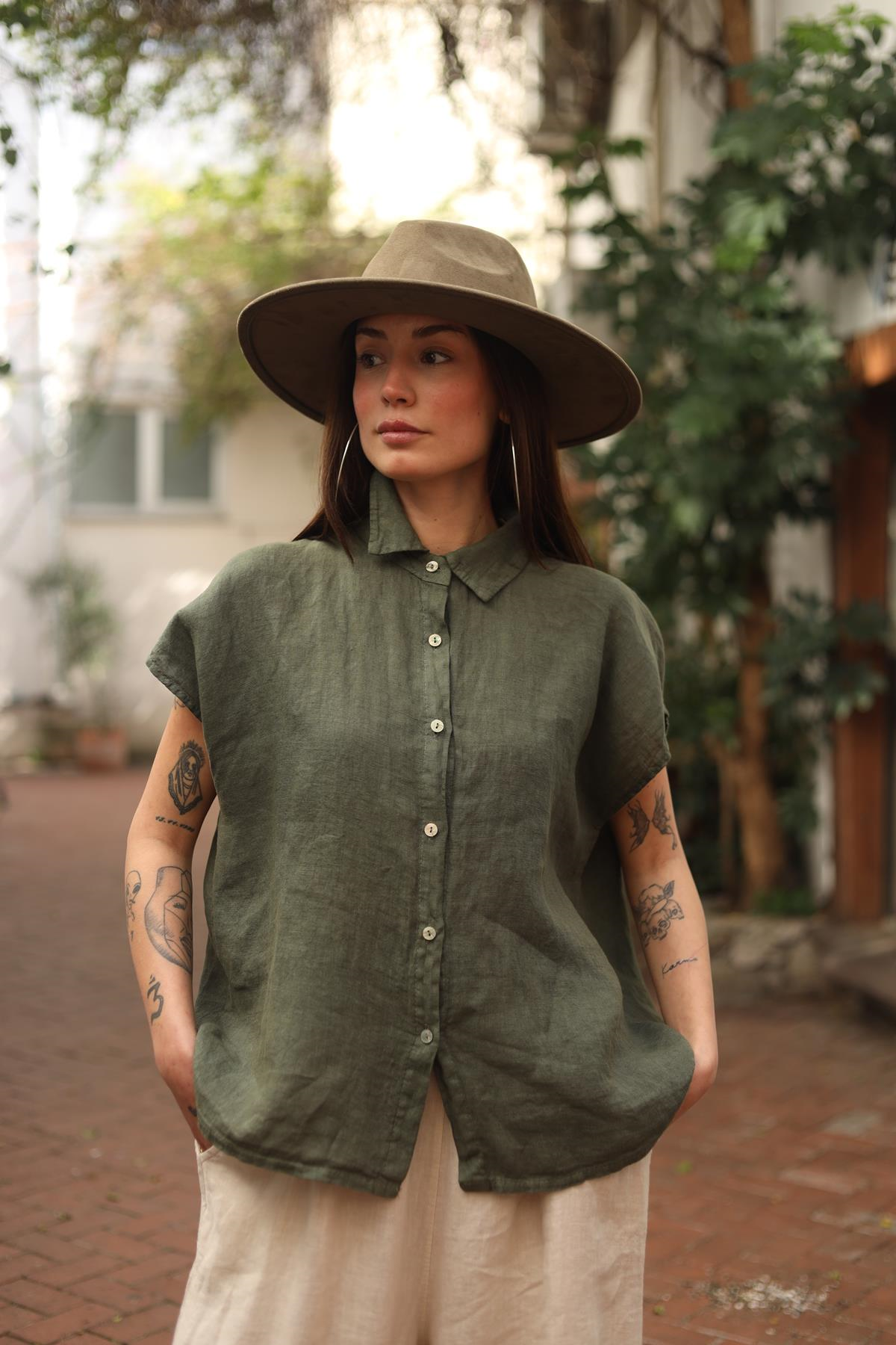 Haki Düşük Kol Keten Gömlek