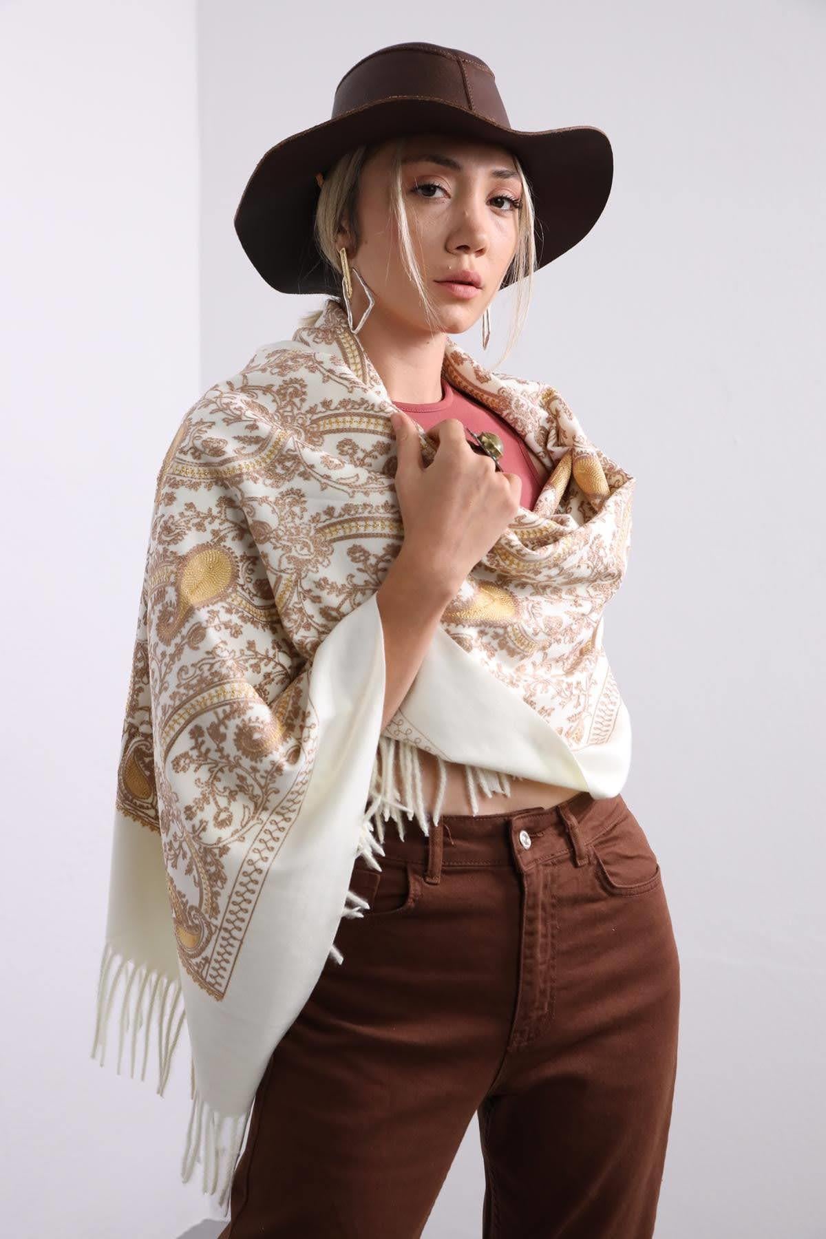  Krem Rengi İşlemeli Kaşmir Şal