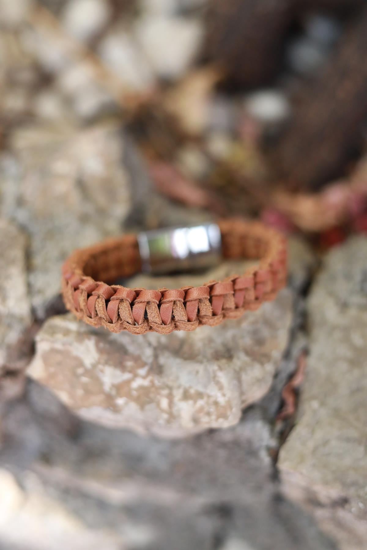 Leather Design Bracelet