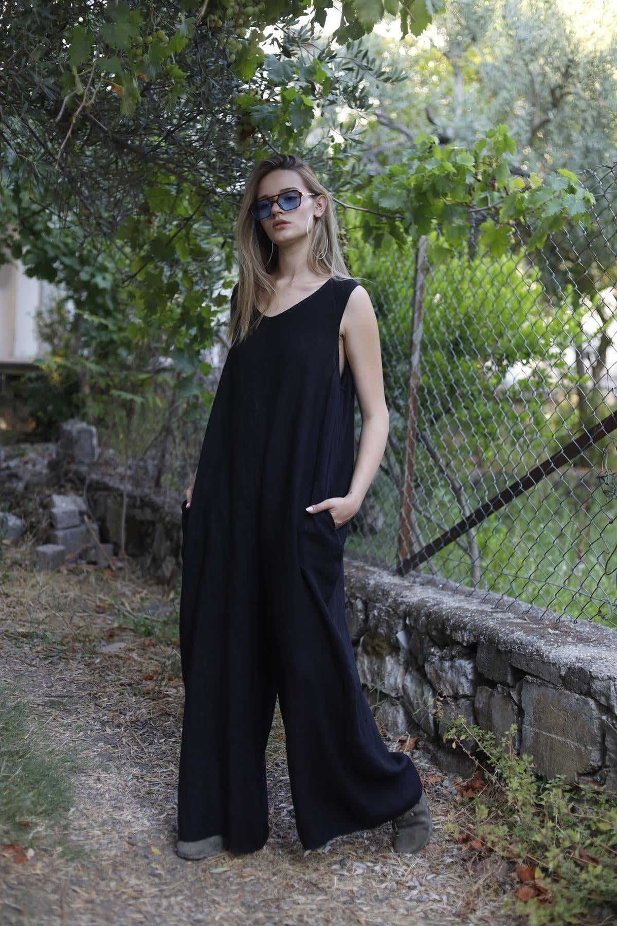 Black Zipper Linen Jumpsuit