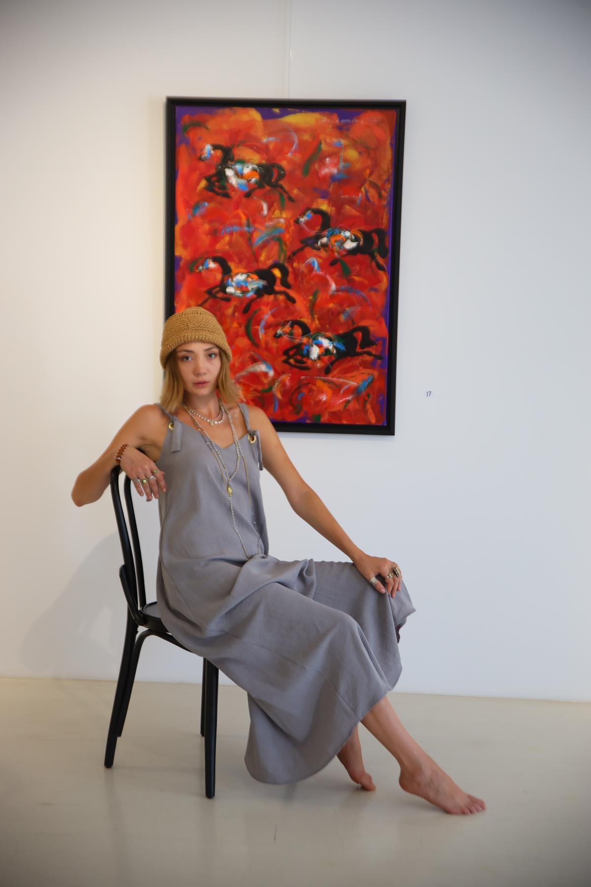 Gri Kuş Gözü Detaylı Salaş Askılı Elbise - Şaman Butik Gri Kuş Gözü Detaylı Salaş Askılı Elbise